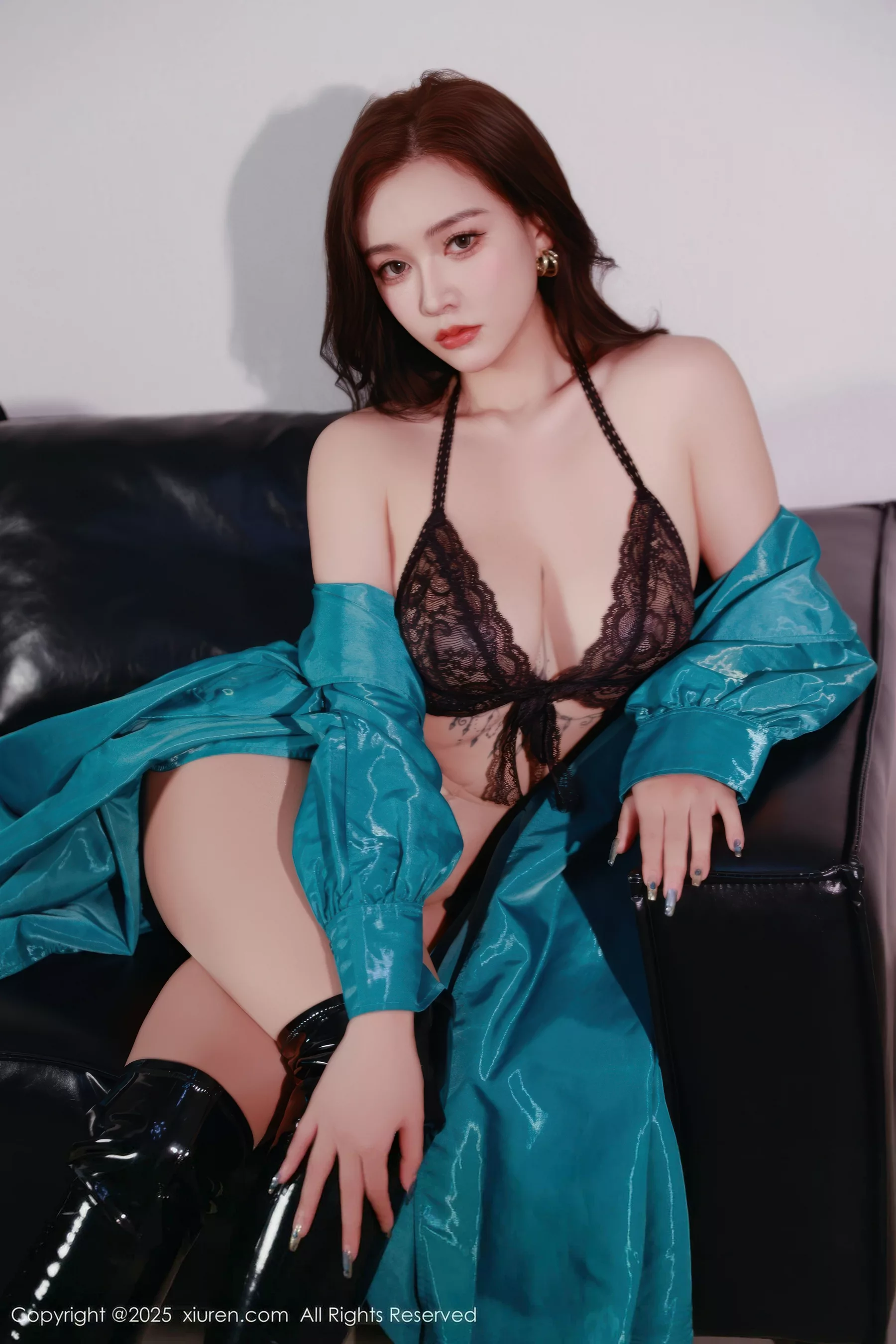 [XiuRen]高清写真图 2025.09.17 No.10776 娜比 蕾丝情趣内衣