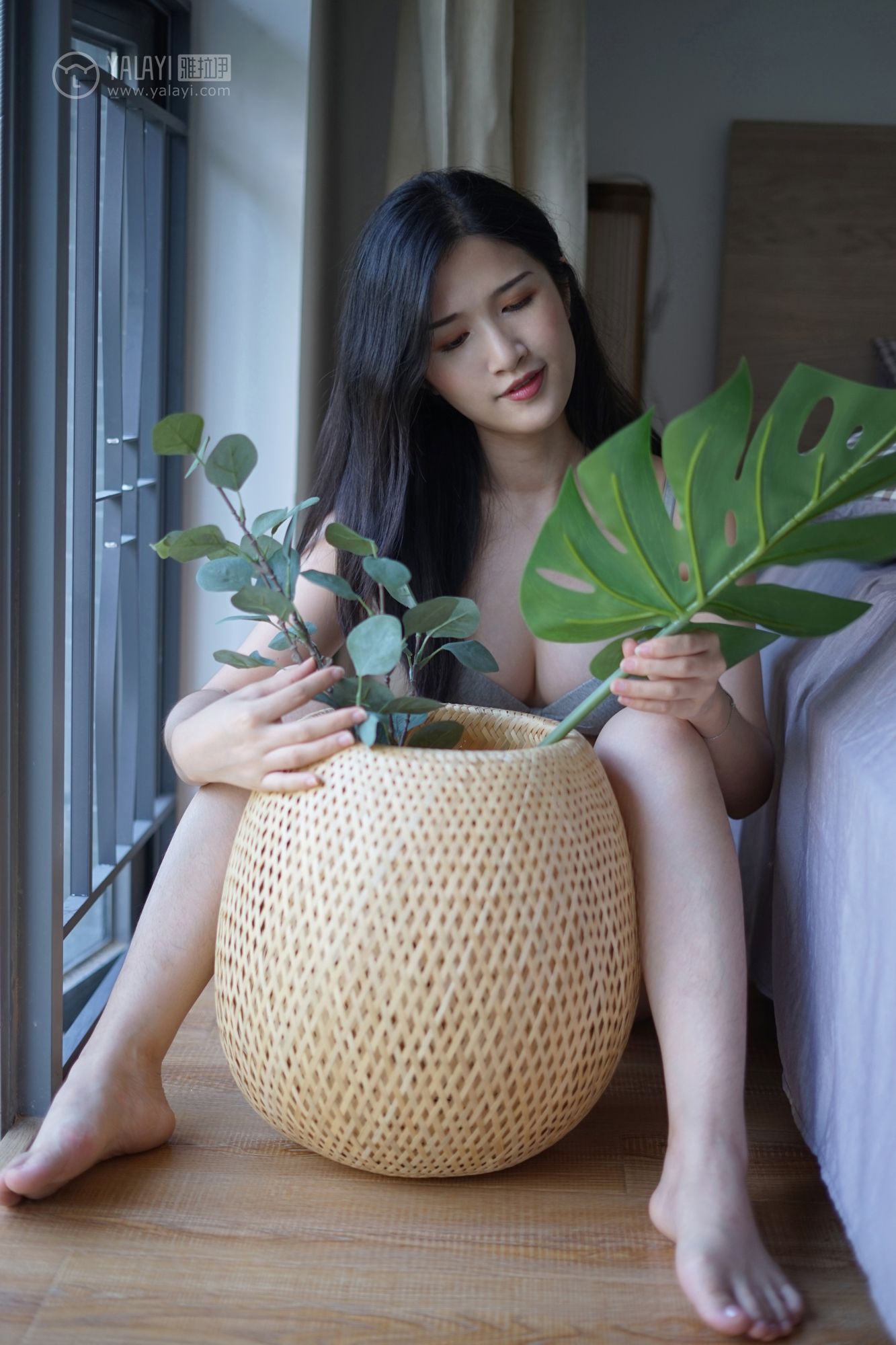 [YALAYI雅拉伊]高清写真图 2019.03.25 No.096 灰色渐白 塔塔