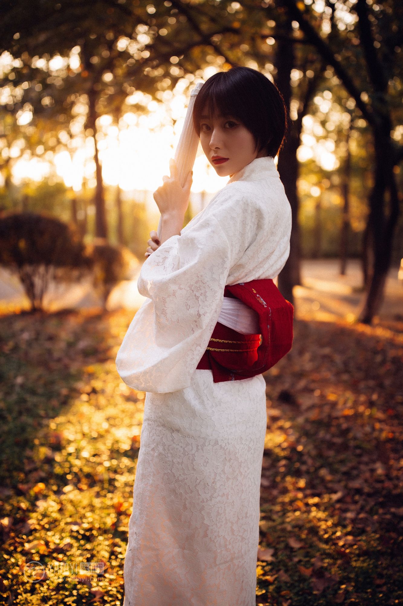 [YALAYI雅拉伊]高清写真图2018.12.04 No.136 夕阳下的和风少女 静静