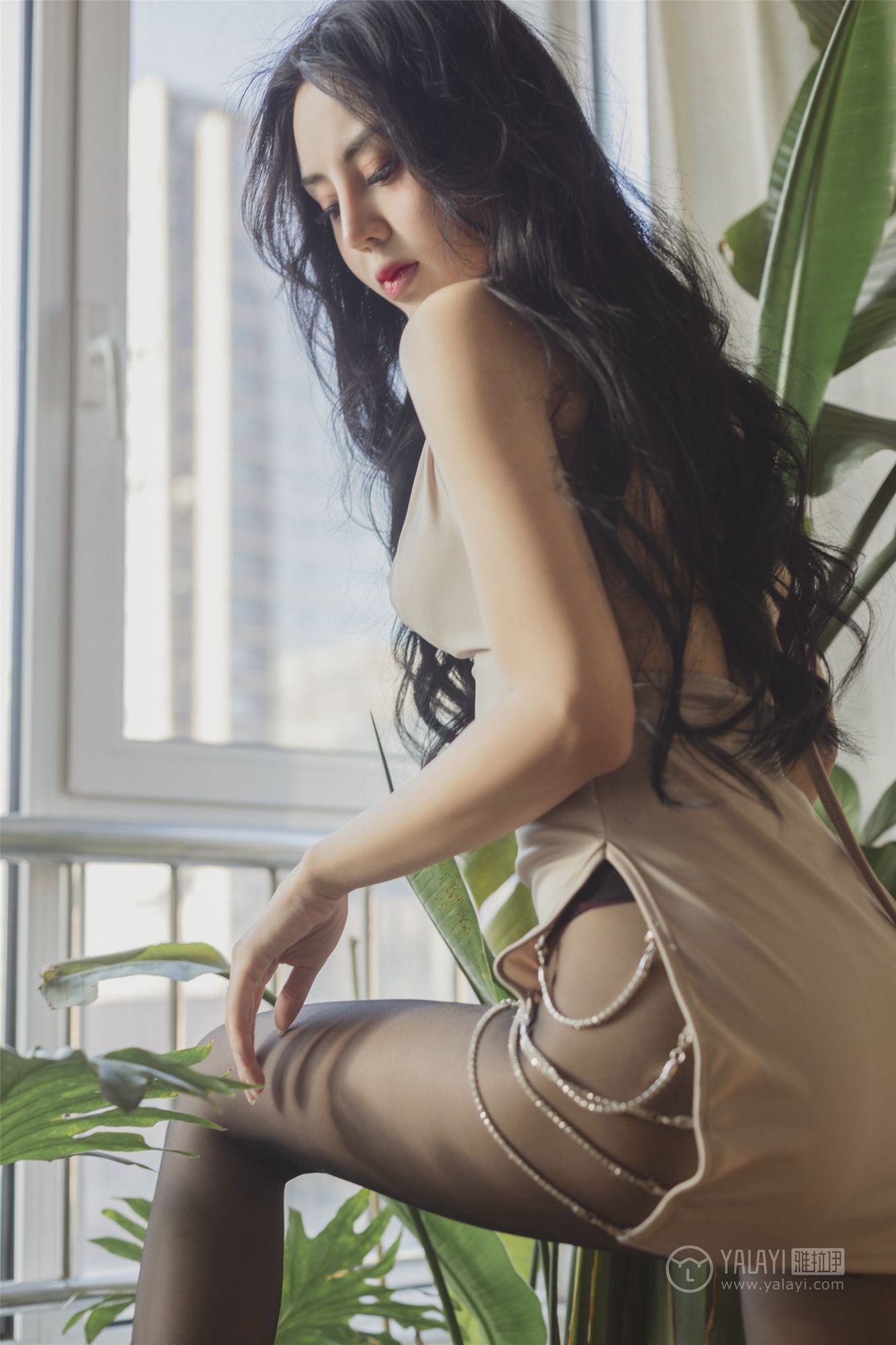 [YALAYI雅拉伊]高清写真图 2019.06.05 Y299 凉儿《香蜜》