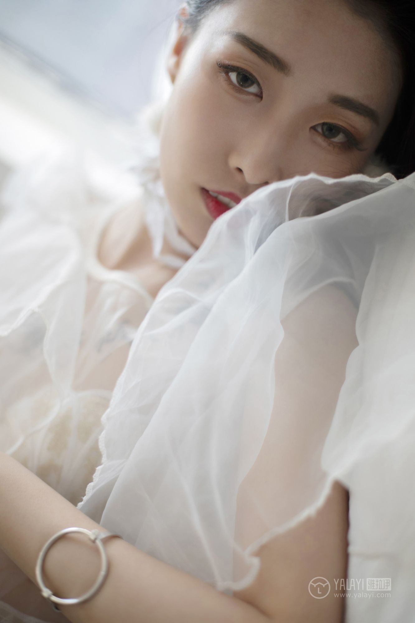 [YALAYI雅拉伊]高清写真图 2019.02.17 No.188 蕾丝浅笑 佳佳