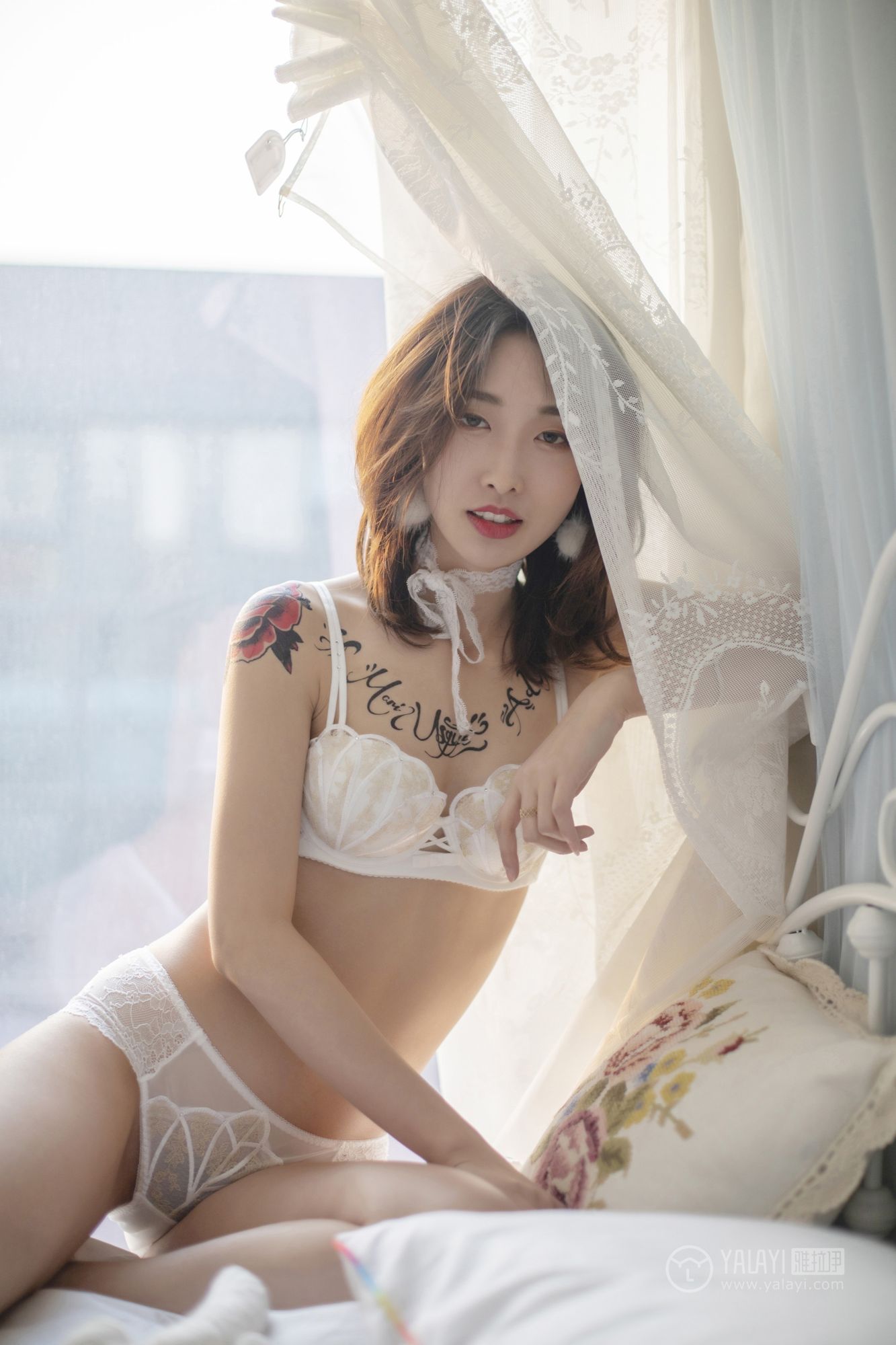 [YALAYI雅拉伊]高清写真图 2019.02.17 No.188 蕾丝浅笑 佳佳