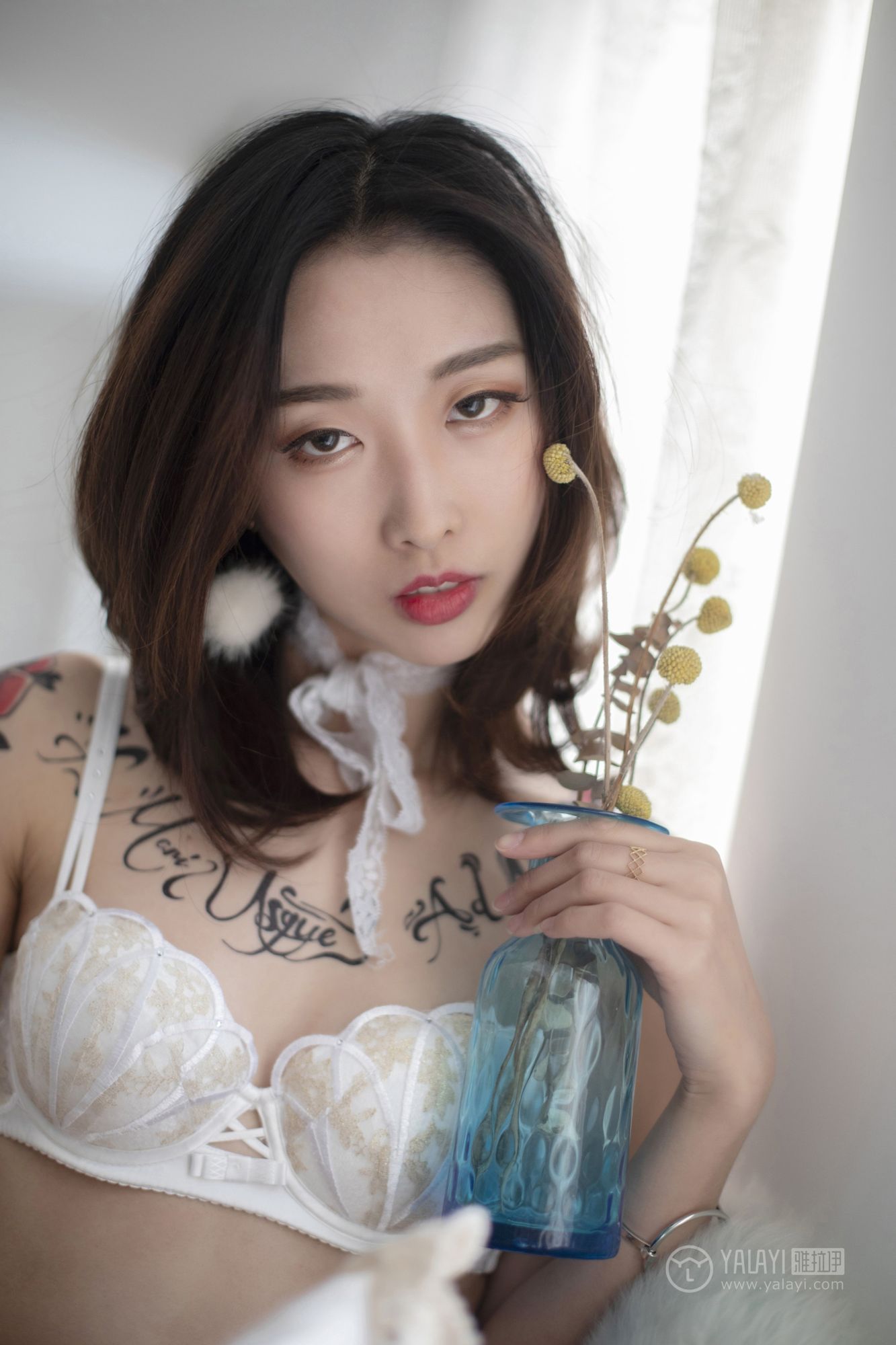 [YALAYI雅拉伊]高清写真图 2019.02.17 No.188 蕾丝浅笑 佳佳