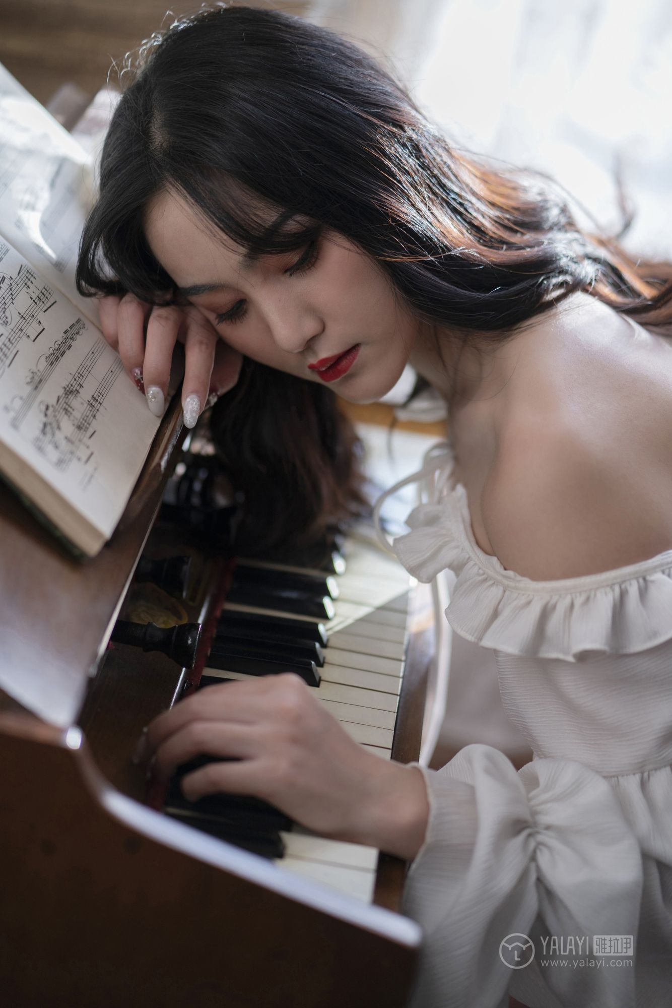 [YALAYI雅拉伊]高清写真图 2019.01.16 Vol.168 画中伊人 项兴咏