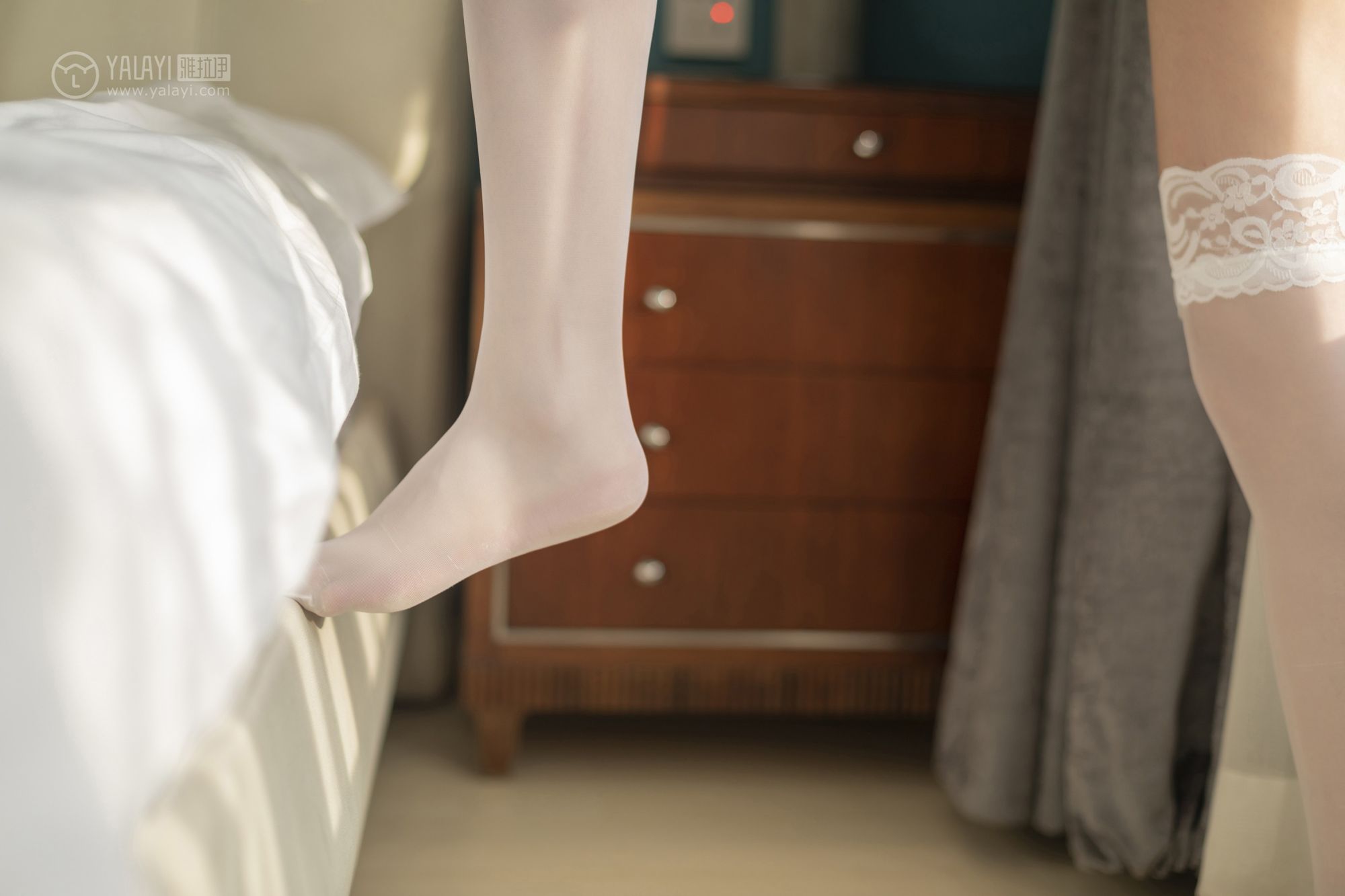[YALAYI雅拉伊]高清写真图 2019.03.12 No.211 挡不住的风情 项兴咏
