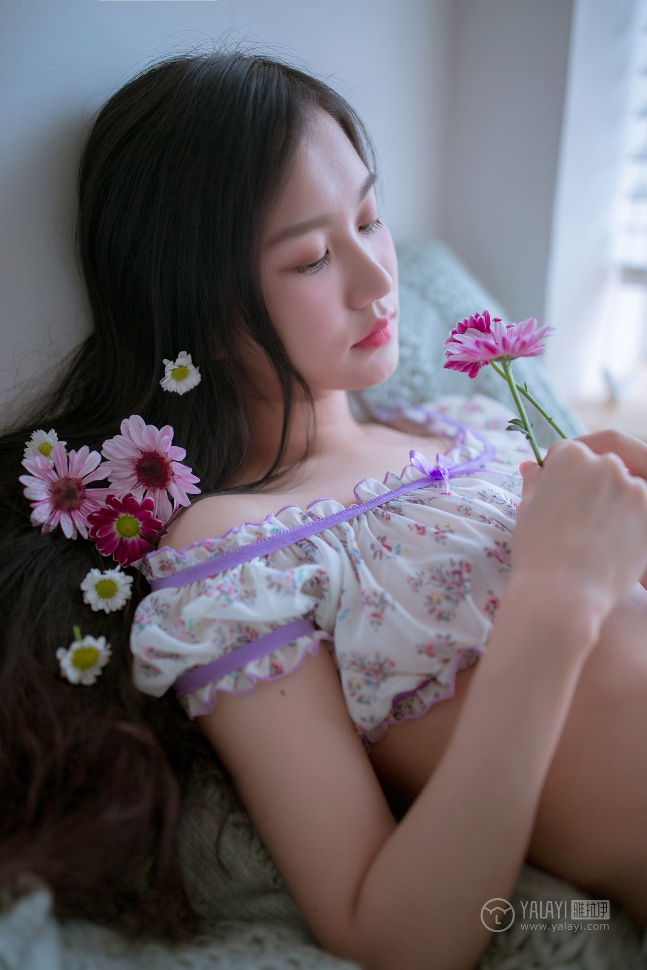 [YALAYI雅拉伊]高清写真图 2019.02.14 No.185 你是我手里那束花 仙女不会灰