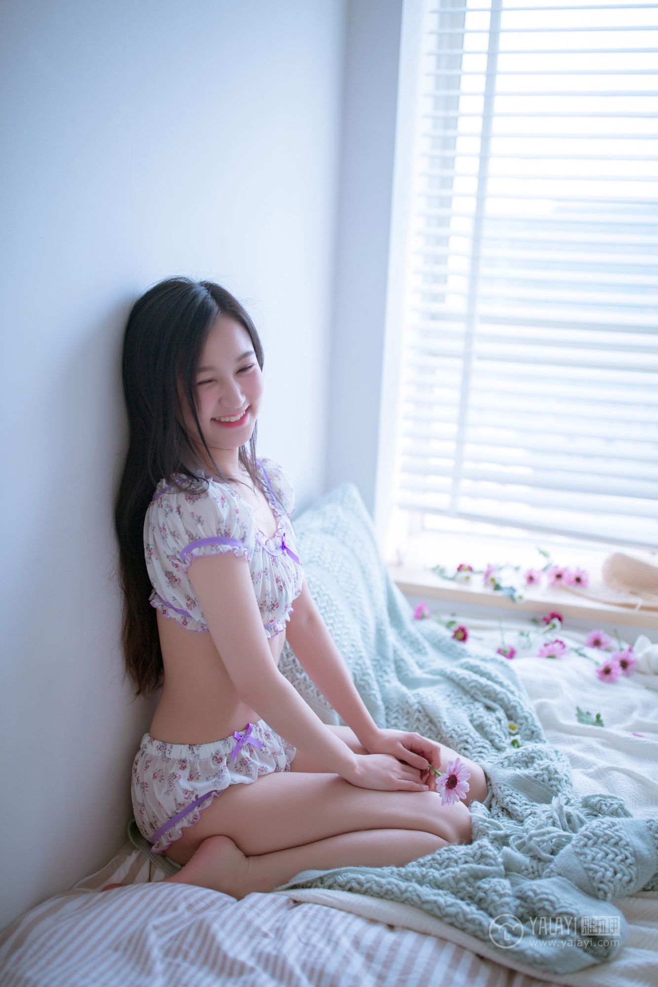 [YALAYI雅拉伊]高清写真图 2019.02.14 No.185 你是我手里那束花 仙女不会灰