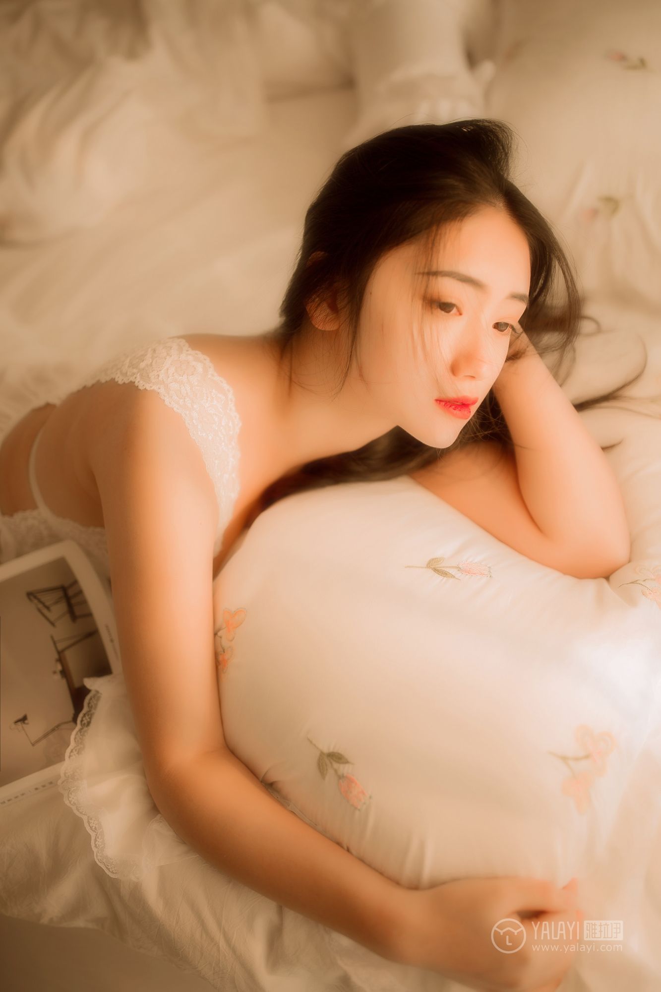 [YALAYI雅拉伊]高清写真图 2019.03.11 No.208 闺房 水月沙子