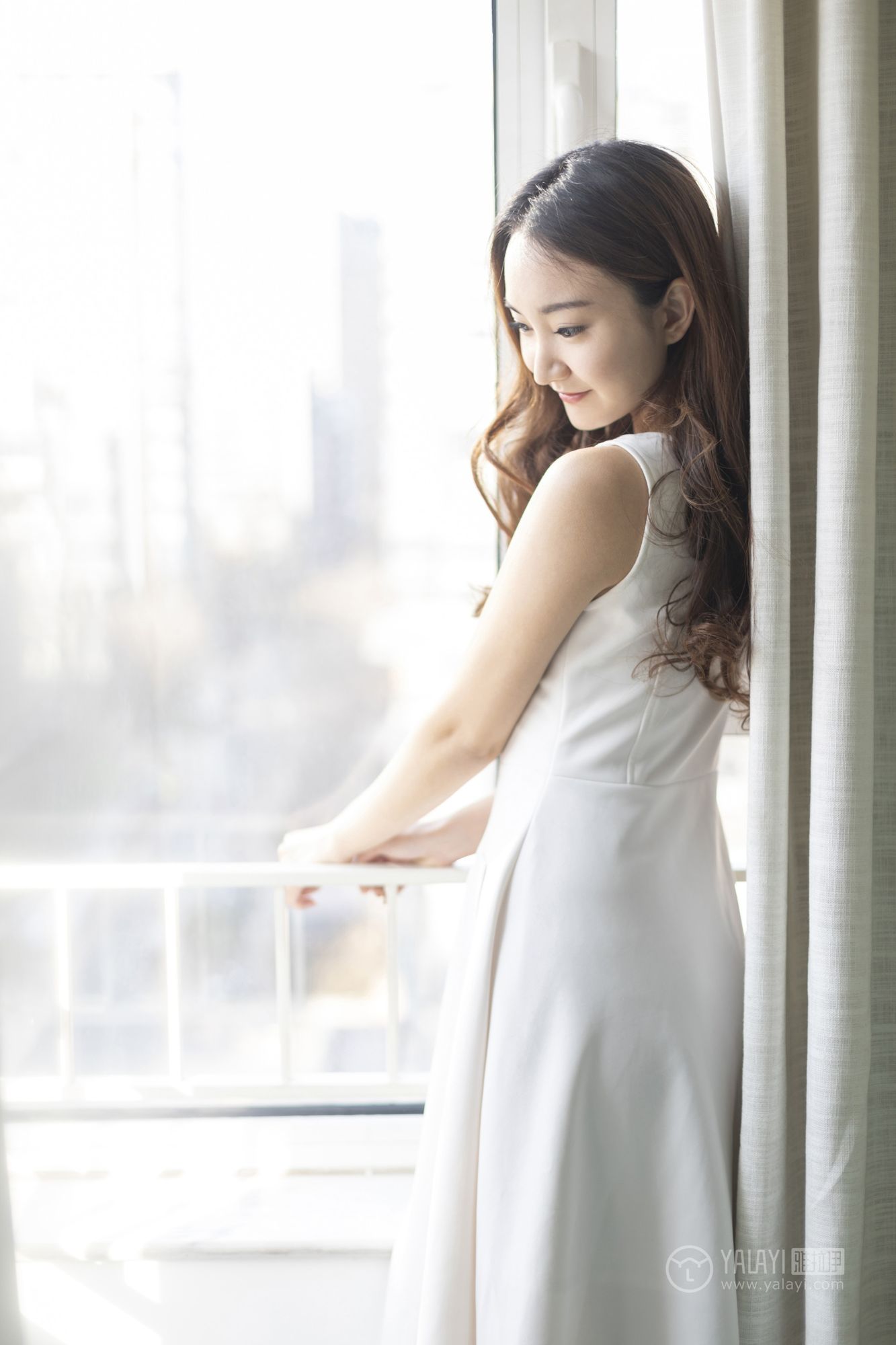 [YALAYI雅拉伊]高清写真图 2019.03.13 No.212 白色星期六 丁煊彤