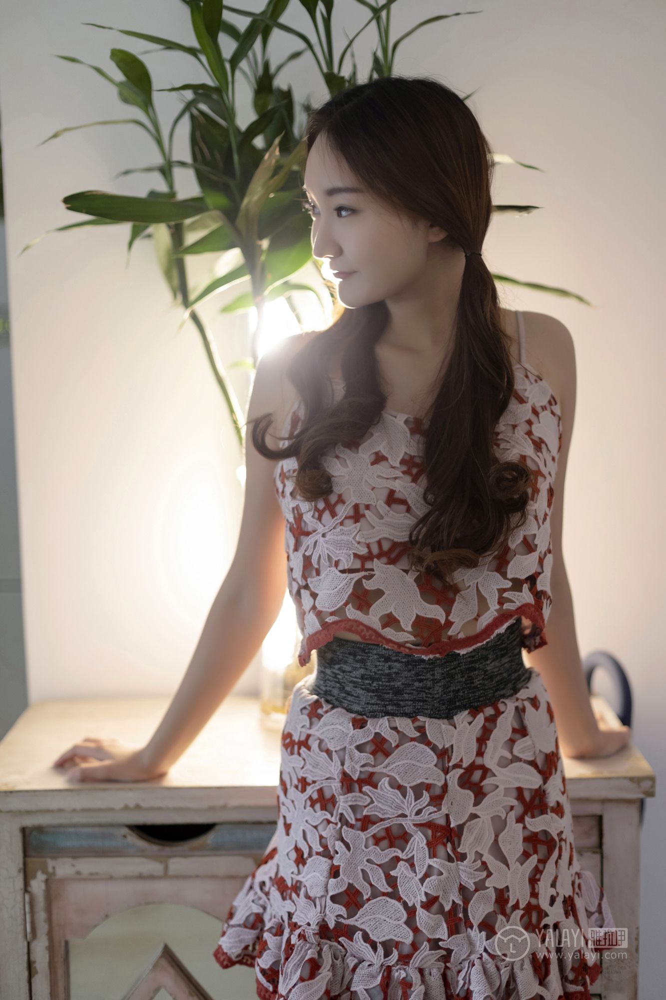 [YALAYI雅拉伊]高清写真图 2019.04.01 No.231 贤妻 吴小蹈