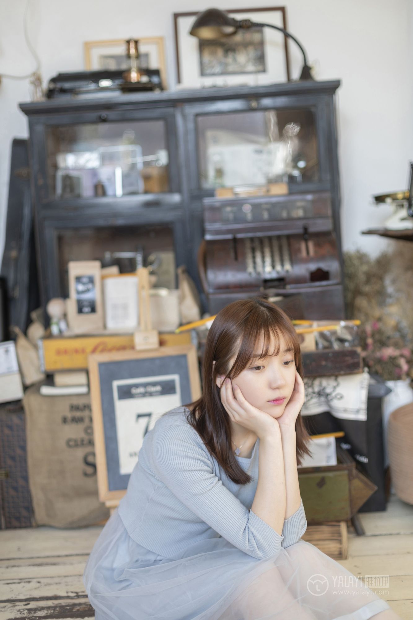 [YALAYI雅拉伊]高清写真图 2019.04.19 No.249 看着你玩 刘开心
