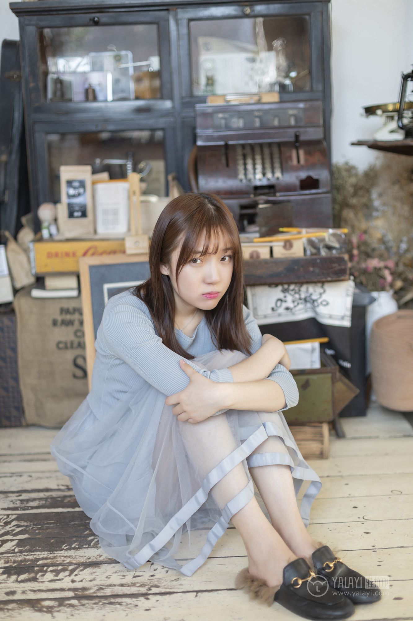 [YALAYI雅拉伊]高清写真图 2019.04.19 No.249 看着你玩 刘开心