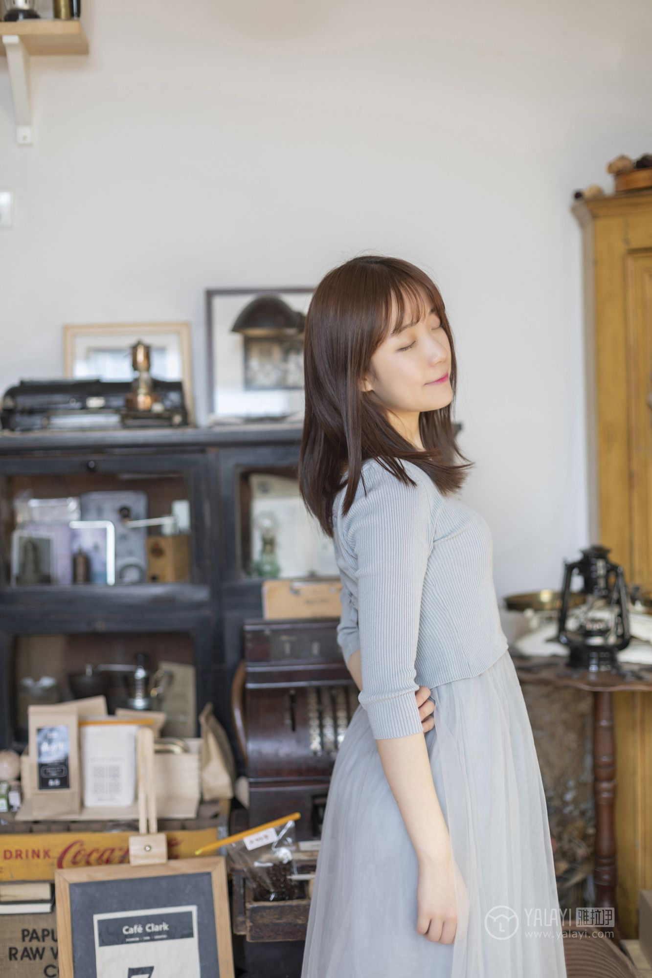 [YALAYI雅拉伊]高清写真图 2019.04.19 No.249 看着你玩 刘开心