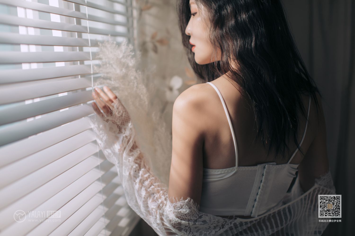 [YALAYI雅拉伊]高清写真图 2019.10.08 No.423 好想告诉你 仓儿