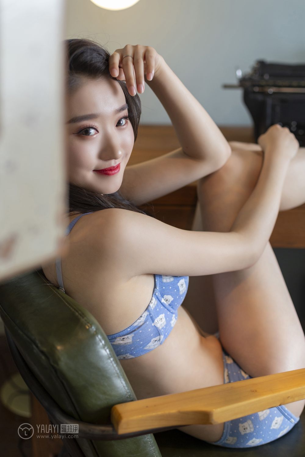 [YALAYI雅拉伊]高清写真图 2019.07.19 No.343 蓝色情书 心怡