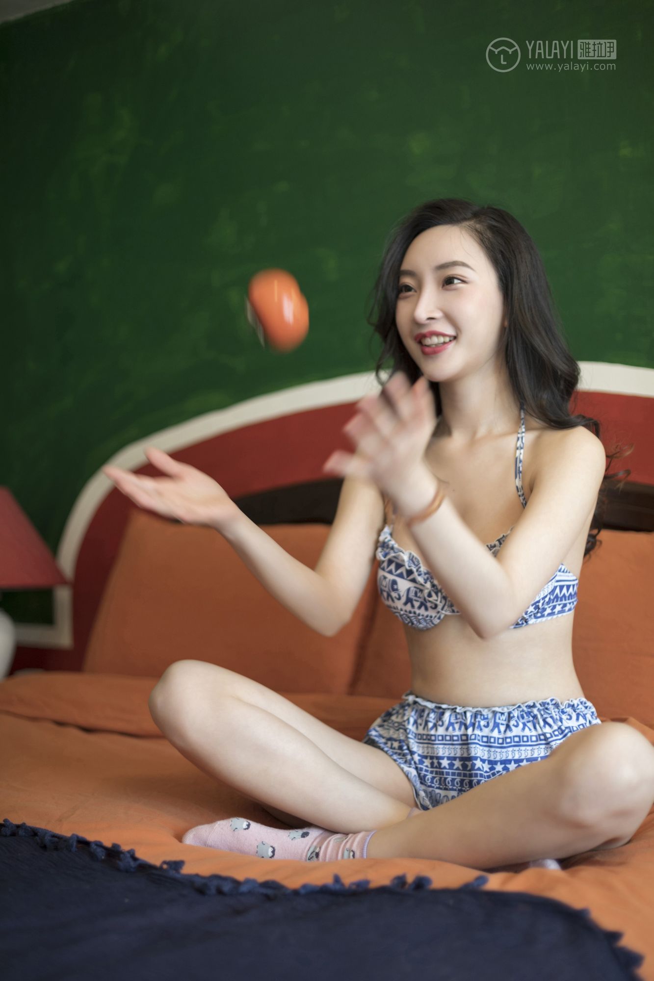 [YALAYI雅拉伊]高清写真图 2019.04.10 No.241 短袜柿子 赵雪晴
