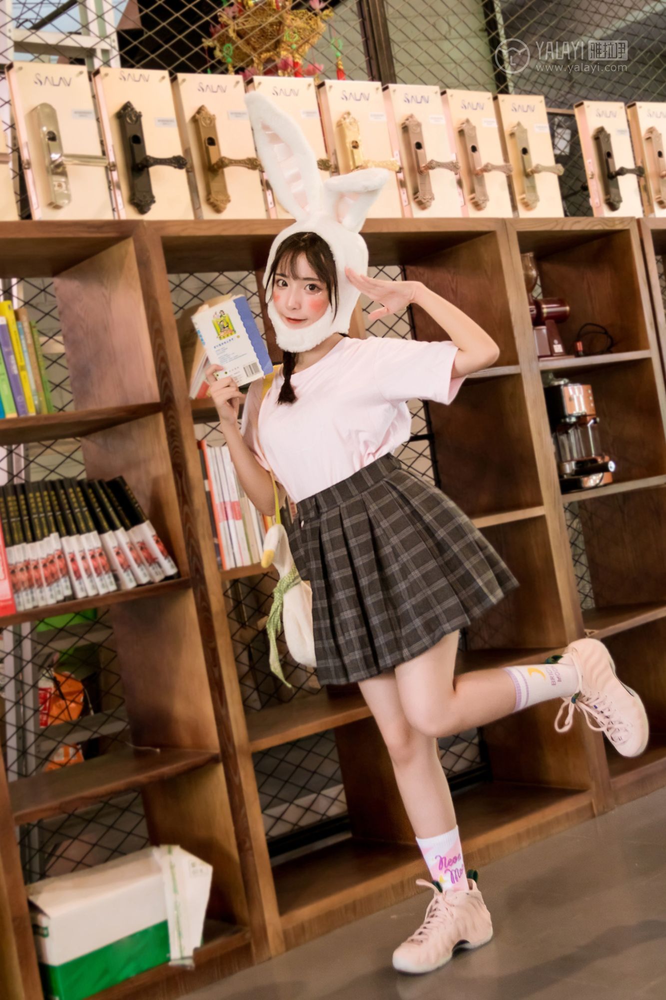 [YALAYI雅拉伊]高清写真图 2019.04.20 No.251 小兔子乖乖 阿橙