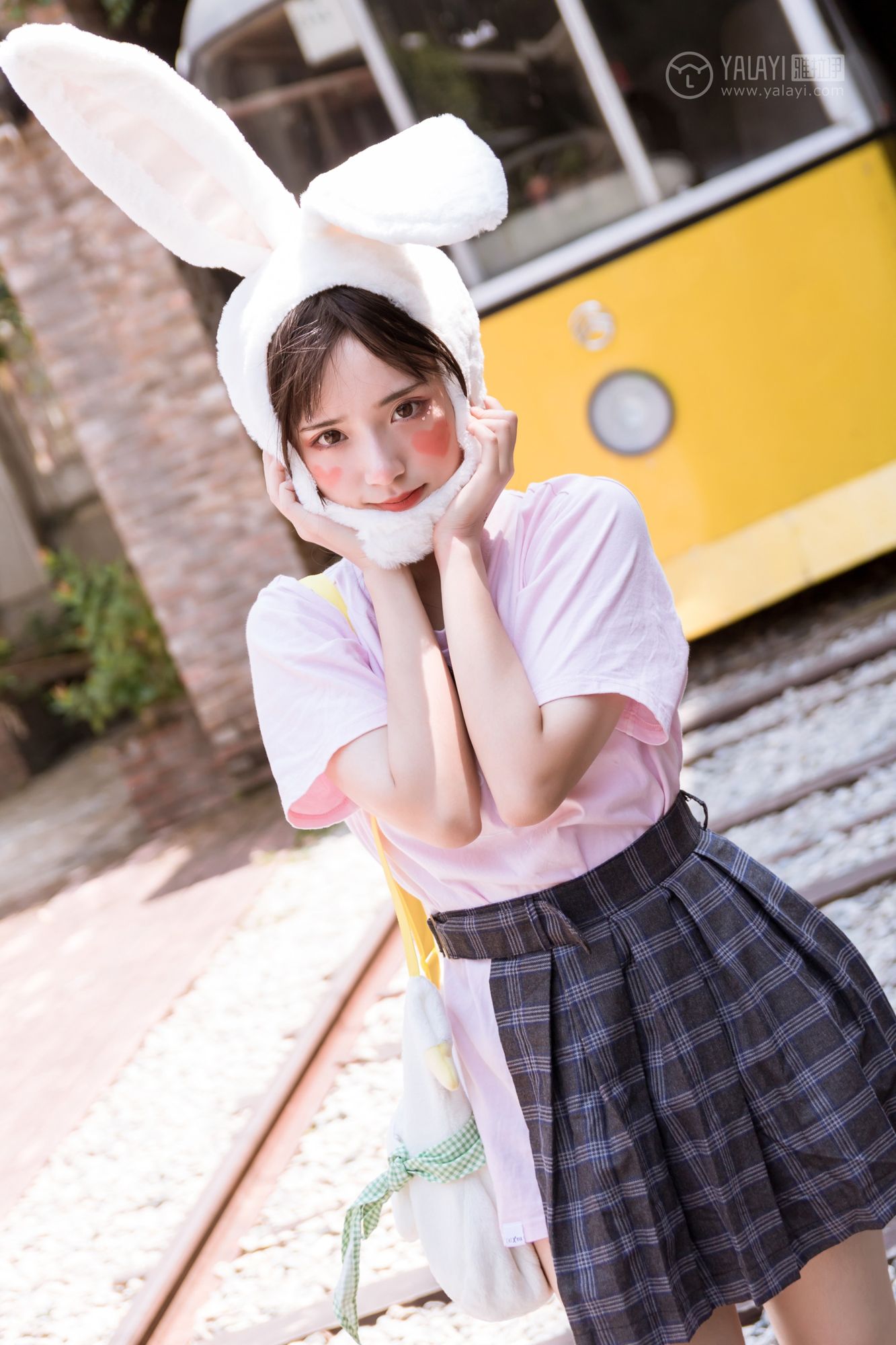 [YALAYI雅拉伊]高清写真图 2019.04.20 No.251 小兔子乖乖 阿橙