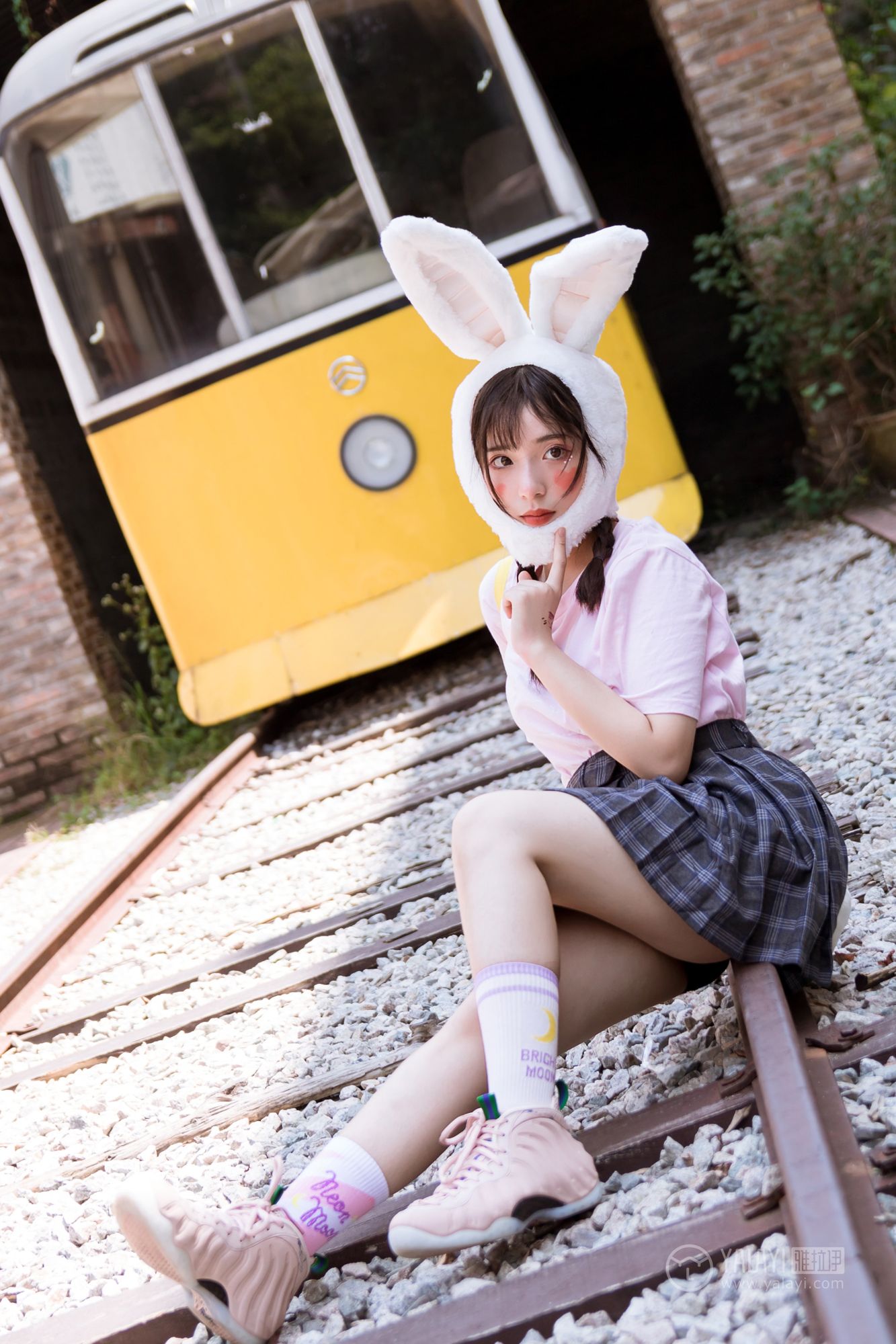 [YALAYI雅拉伊]高清写真图 2019.04.20 No.251 小兔子乖乖 阿橙