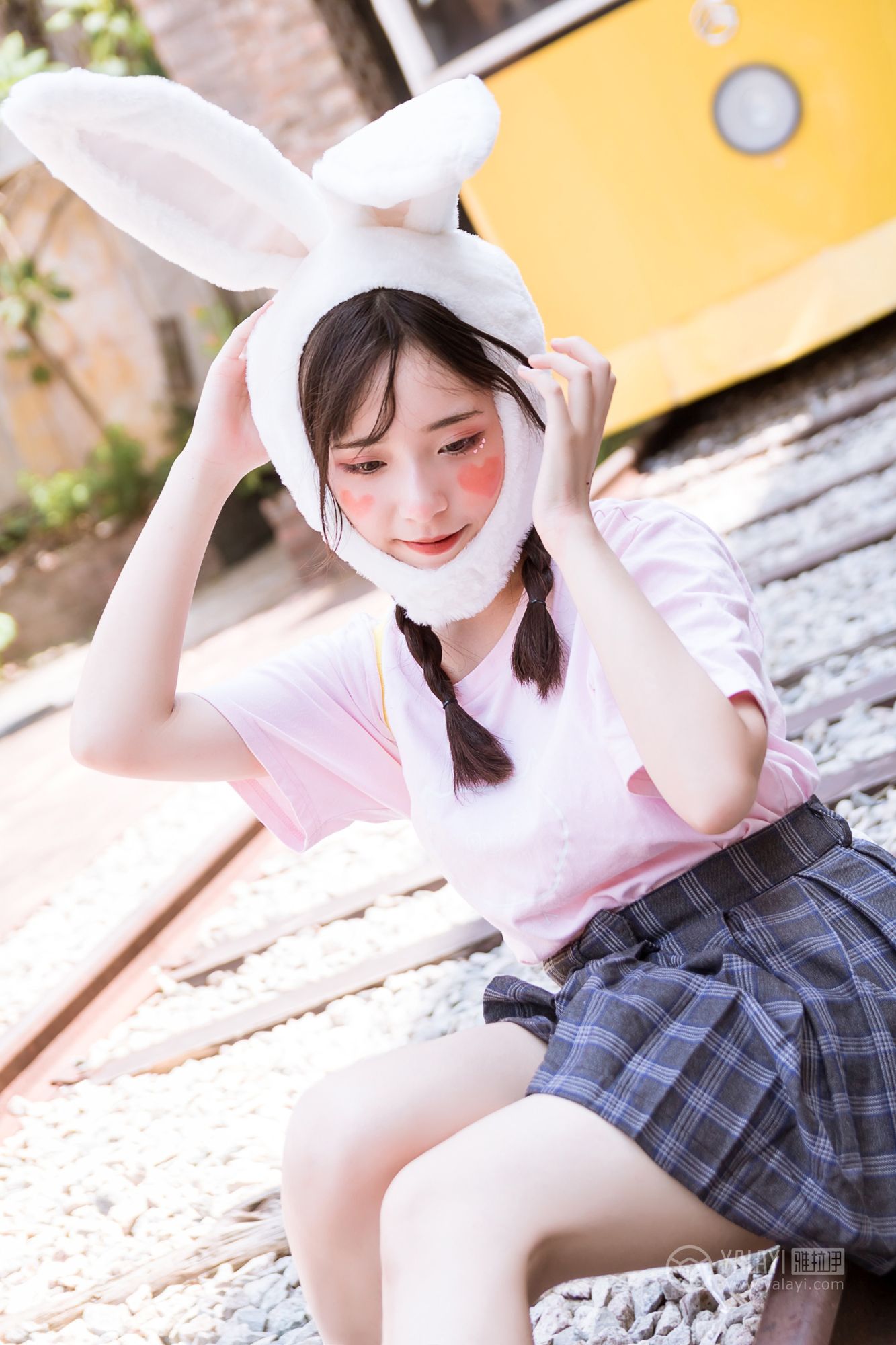 [YALAYI雅拉伊]高清写真图 2019.04.20 No.251 小兔子乖乖 阿橙