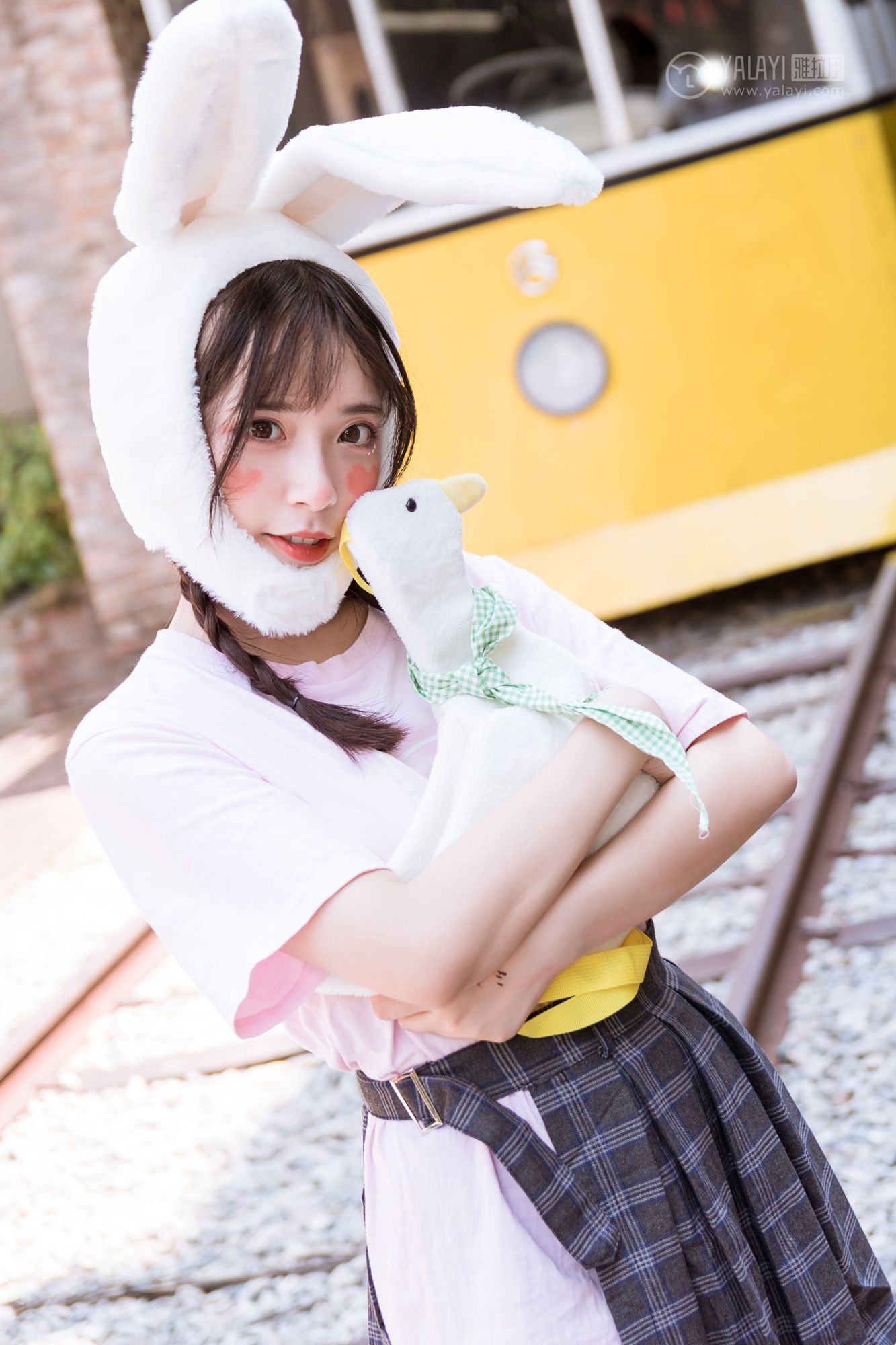 [YALAYI雅拉伊]高清写真图 2019.04.20 No.251 小兔子乖乖 阿橙