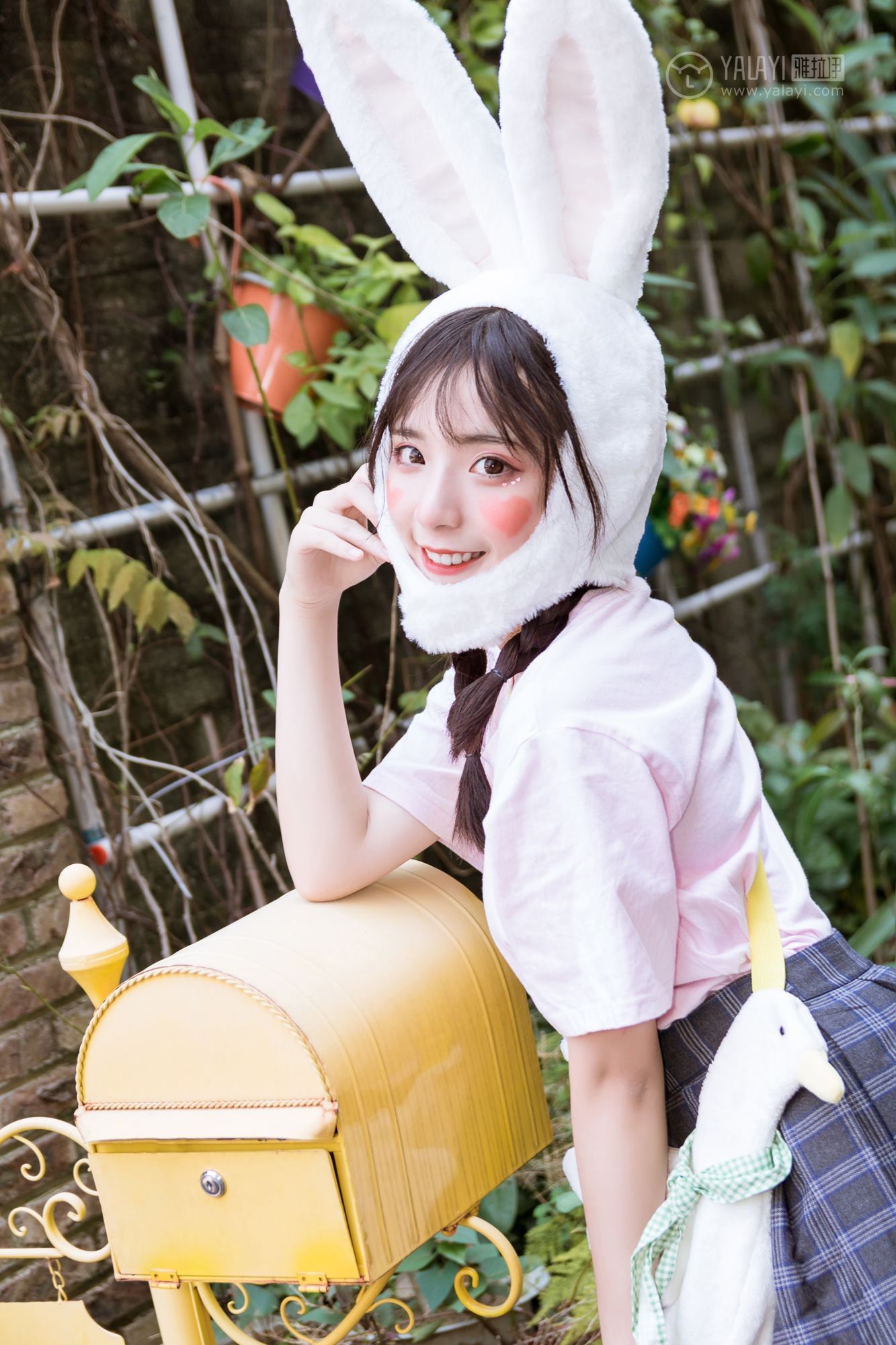 [YALAYI雅拉伊]高清写真图 2019.04.20 No.251 小兔子乖乖 阿橙