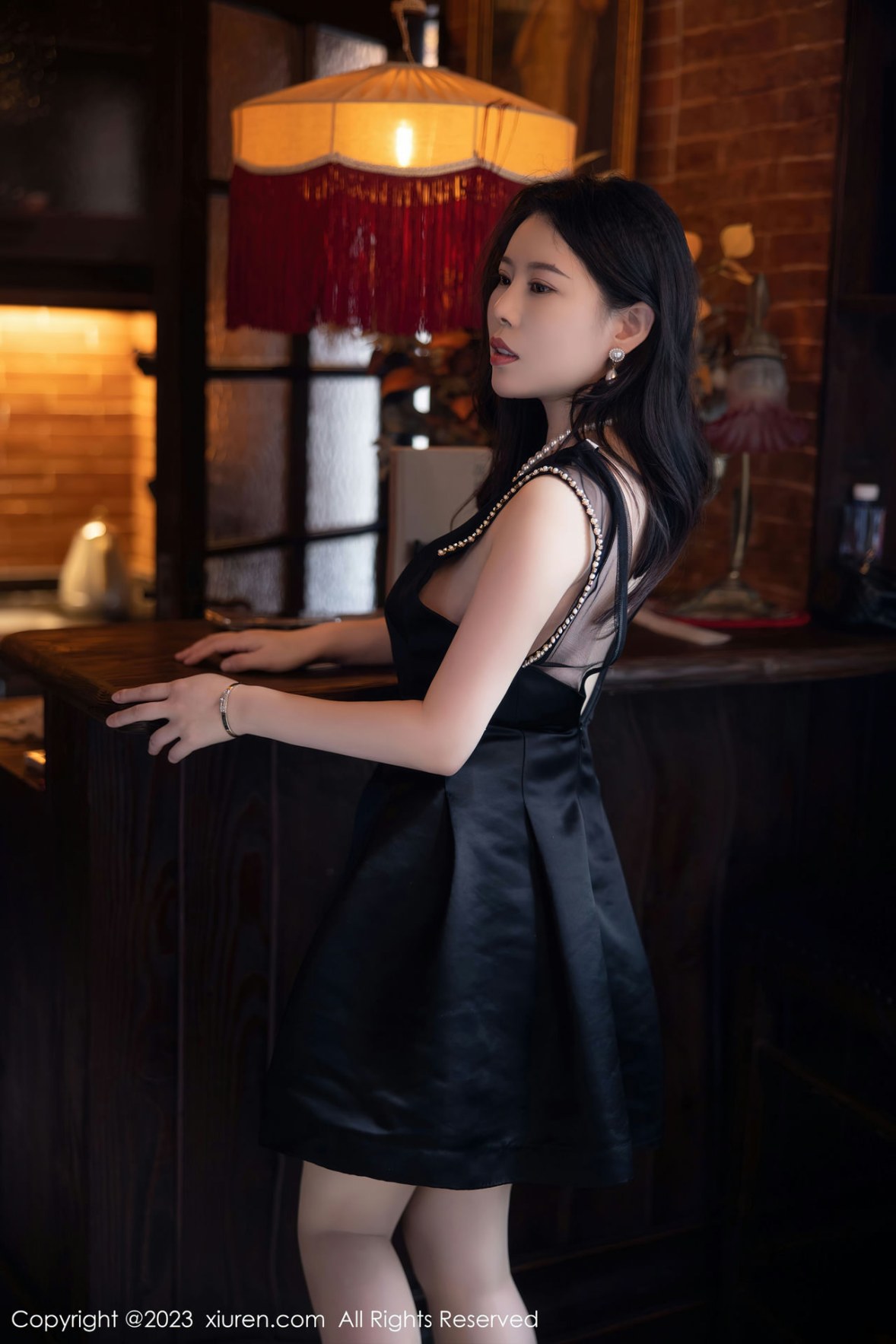[XiuRen]高清写真图 2023.01.05 No.6089 白茹雪 丰腴美臀