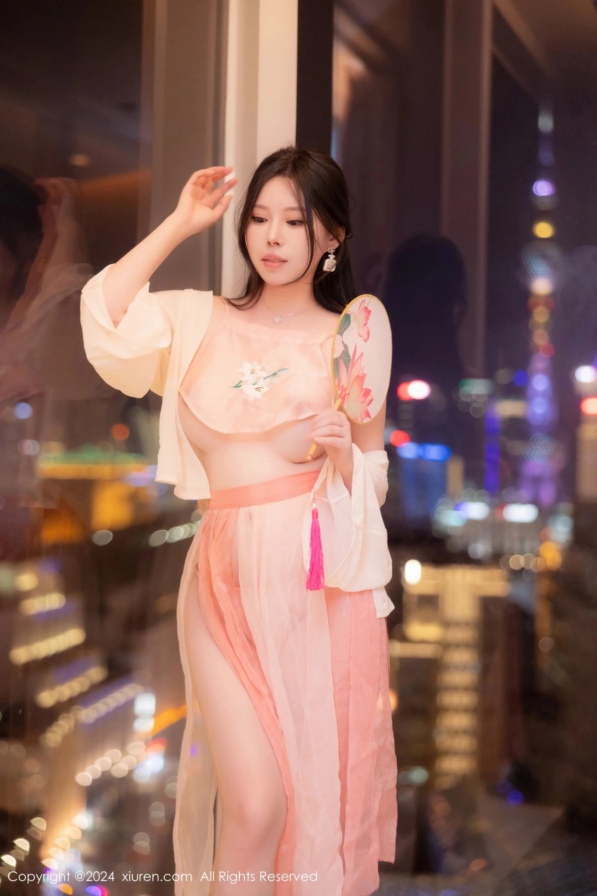 [XiuRen]高清写真图 2024.05.08 No.8503 白茹雪abby 美腿性感