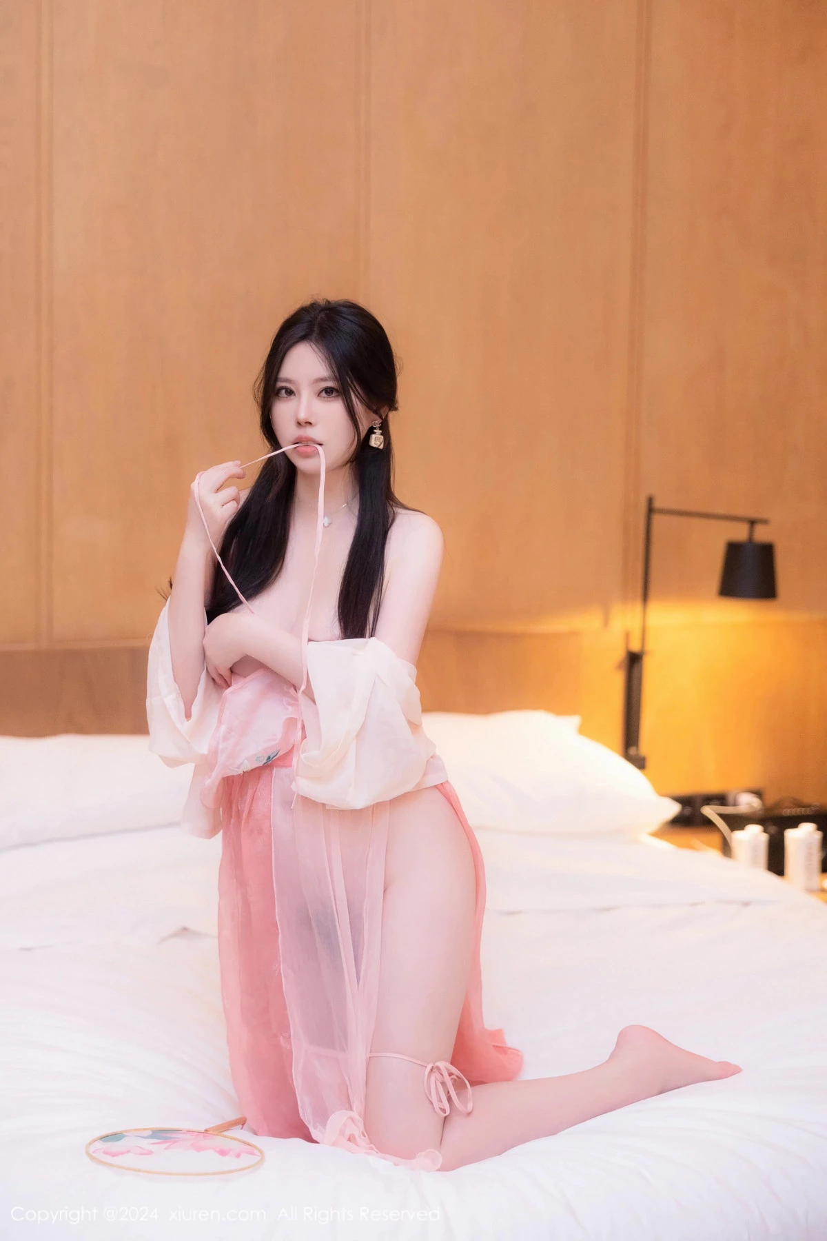 [XiuRen]高清写真图 2024.05.08 No.8503 白茹雪abby 美腿性感