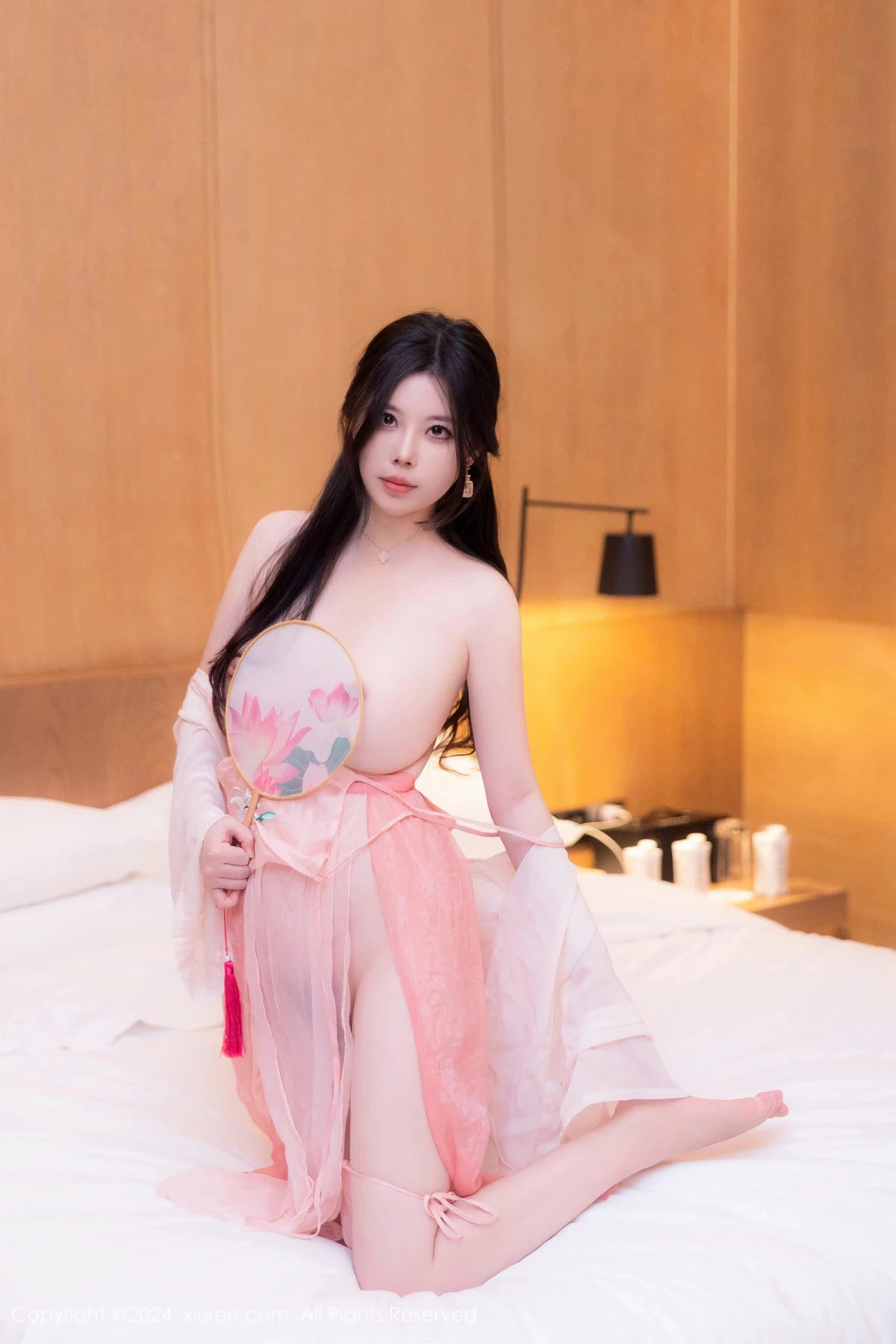 [XiuRen]高清写真图 2024.05.08 No.8503 白茹雪abby 美腿性感