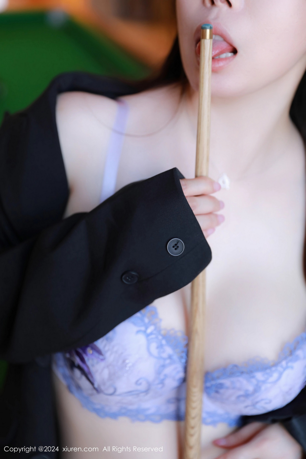 [XiuRen]高清写真图 2024.07.31 No.8946 白茹雪abby 黑丝美腿