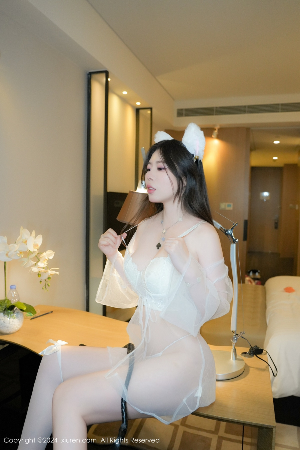 [XiuRen]高清写真图 2024.08.06 No.8975 白茹雪abby 情趣猫耳