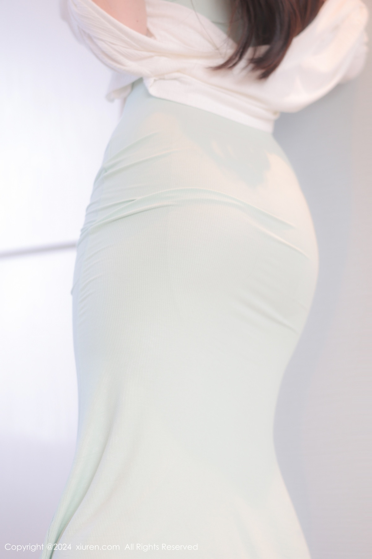 [XiuRen]高清写真图 2024.08.28 No.9080 白茹雪abby 丝袜美腿