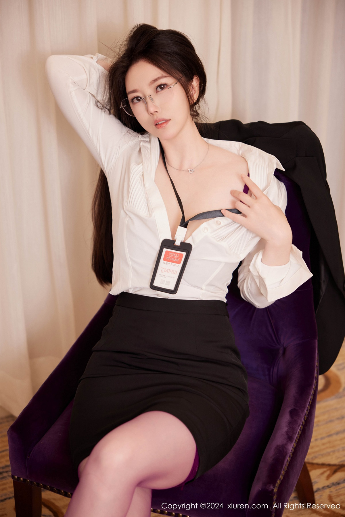 [XiuRen]高清写真图 2024.09.09 No.9131 白茹雪abby 美臀丝袜