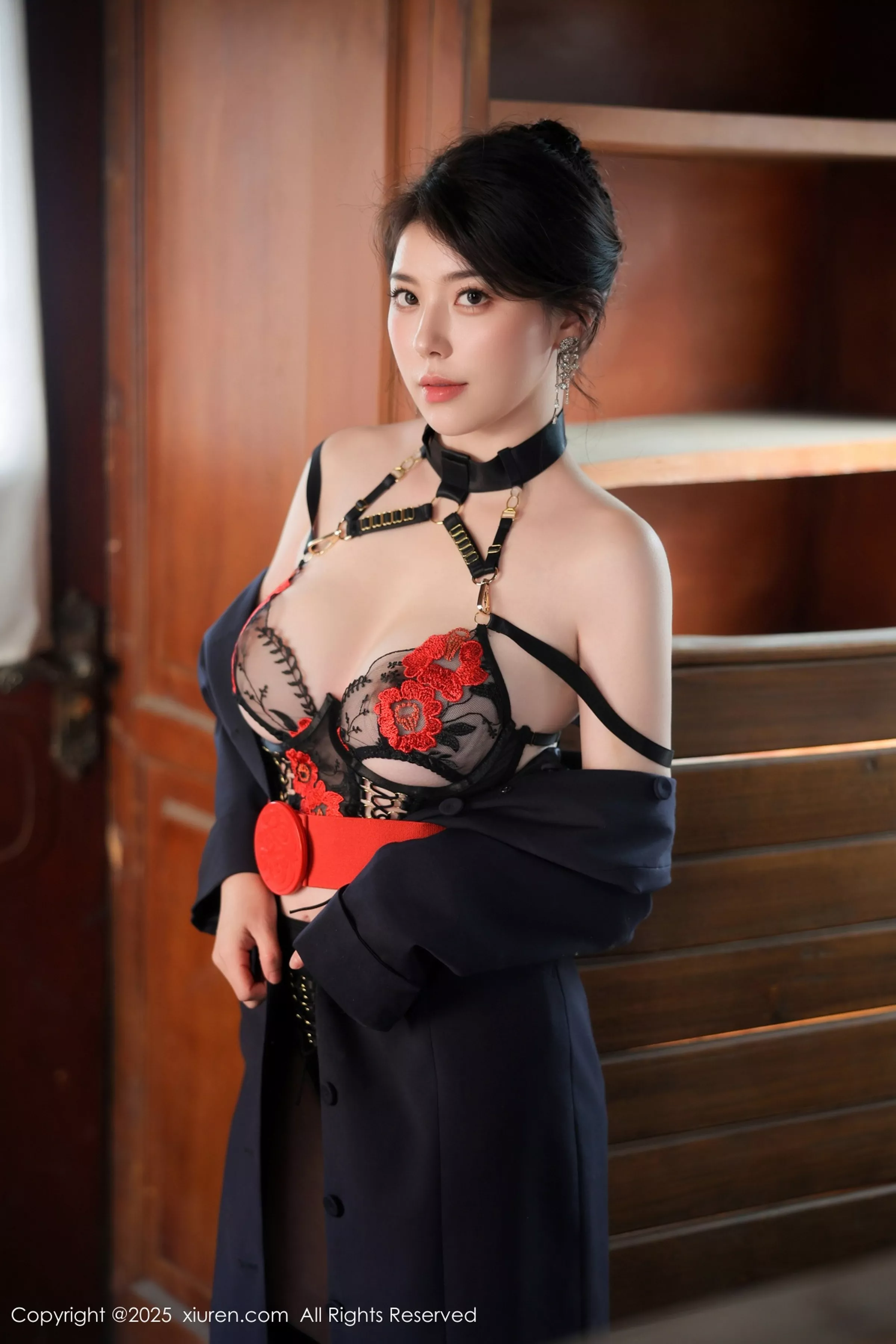 [XiuRen]高清写真图 2025.04.15 No.10155 白茹雪abby 空姐制服