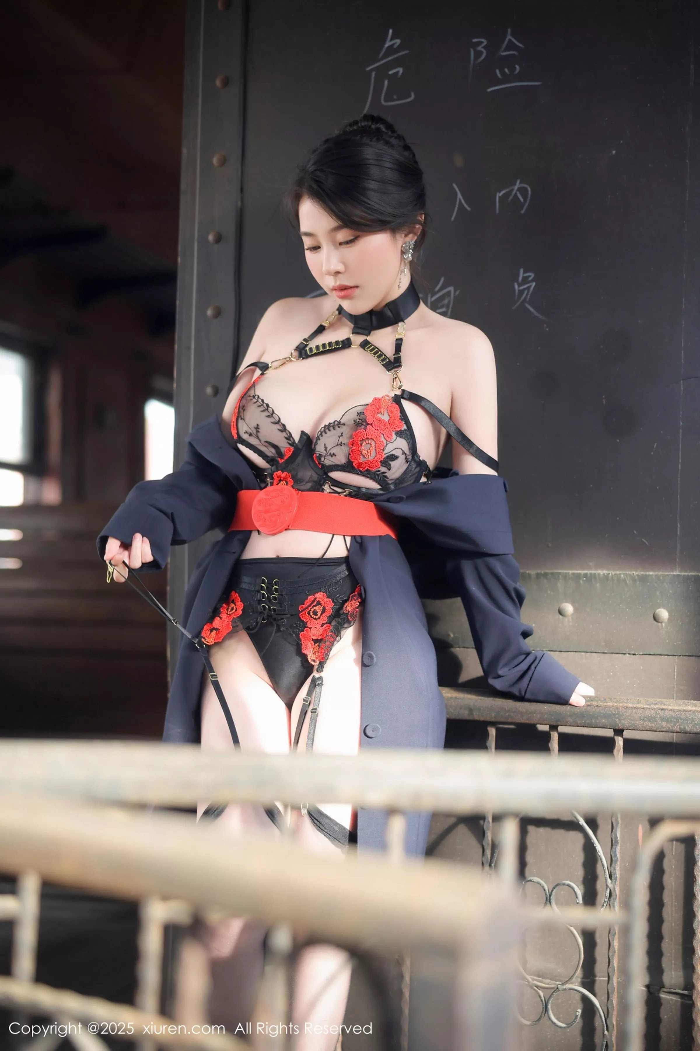 [XiuRen]高清写真图 2025.04.15 No.10155 白茹雪abby 空姐制服