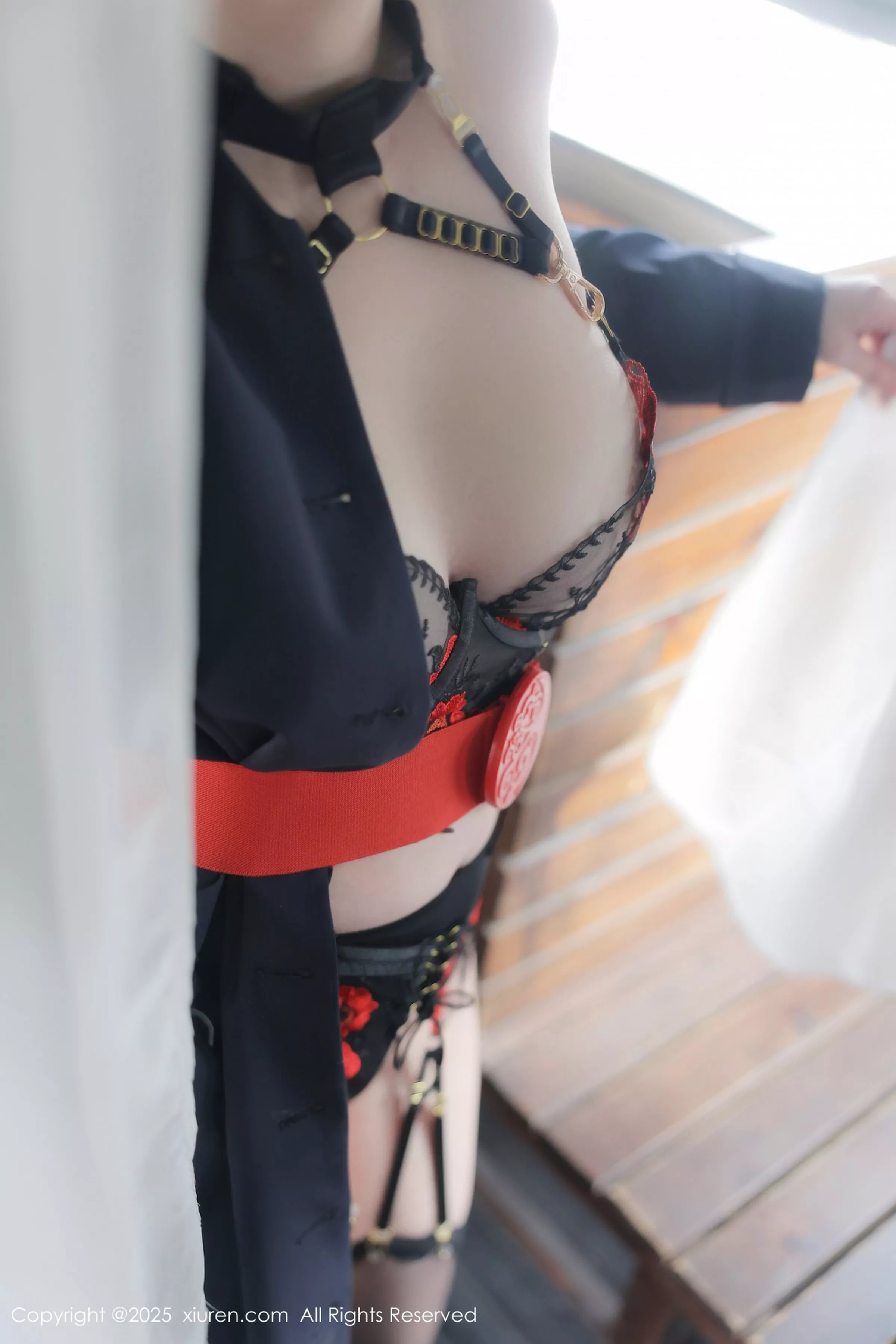 [XiuRen]高清写真图 2025.04.15 No.10155 白茹雪abby 空姐制服