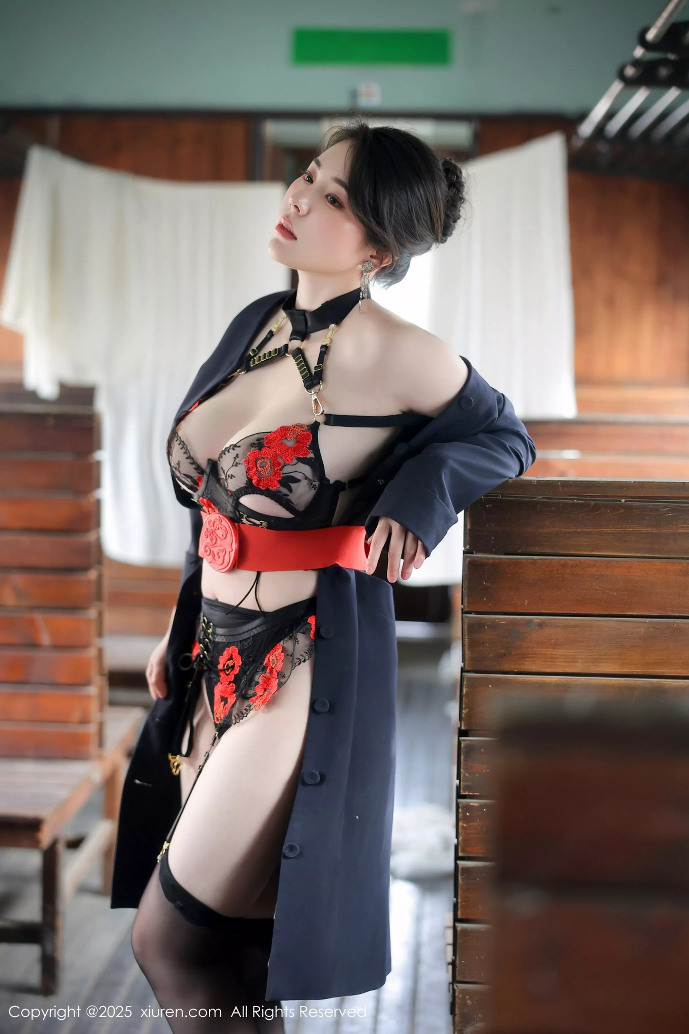 [XiuRen]高清写真图 2025.04.15 No.10155 白茹雪abby 空姐制服