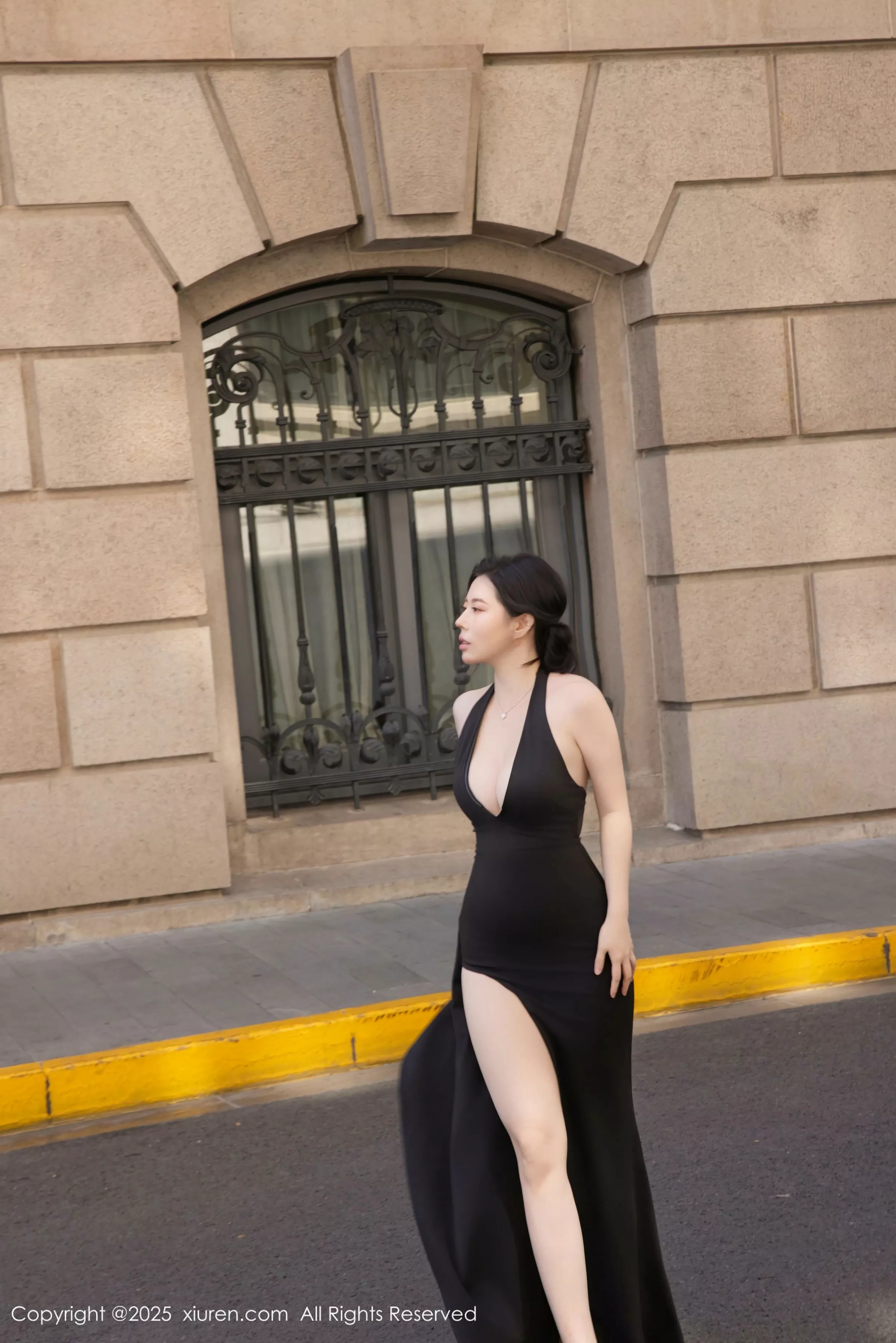 [XiuRen]高清写真图 2025.05.06 No.10236 白茹雪abby 黑色连衣裙
