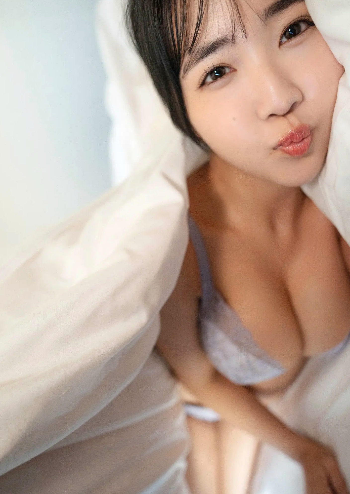 天羽希純 - 居家私房蕾丝内衣性感写真 傲人美胸魅惑大片
