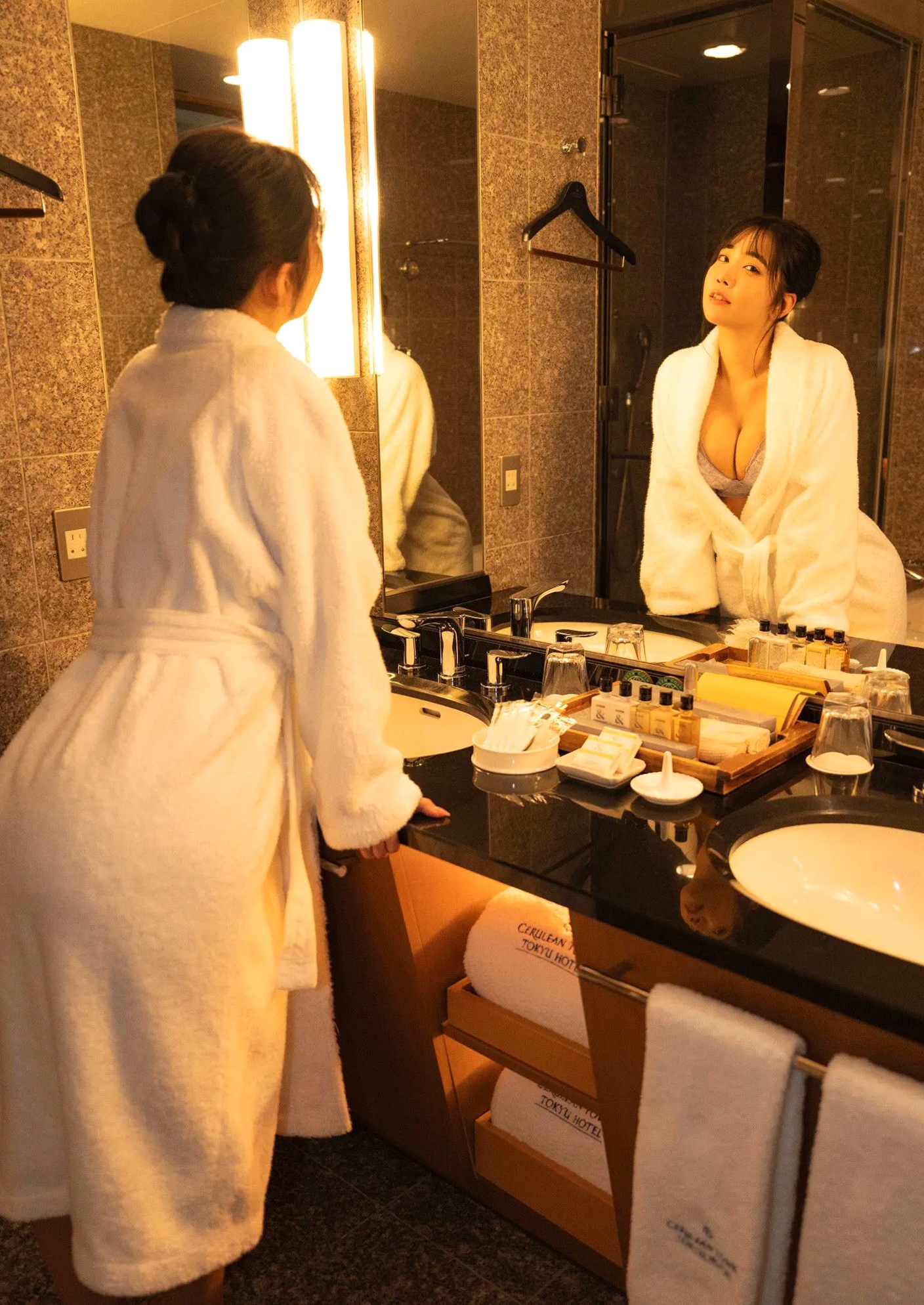 天羽希純 - 居家私房蕾丝内衣性感写真 傲人美胸魅惑大片