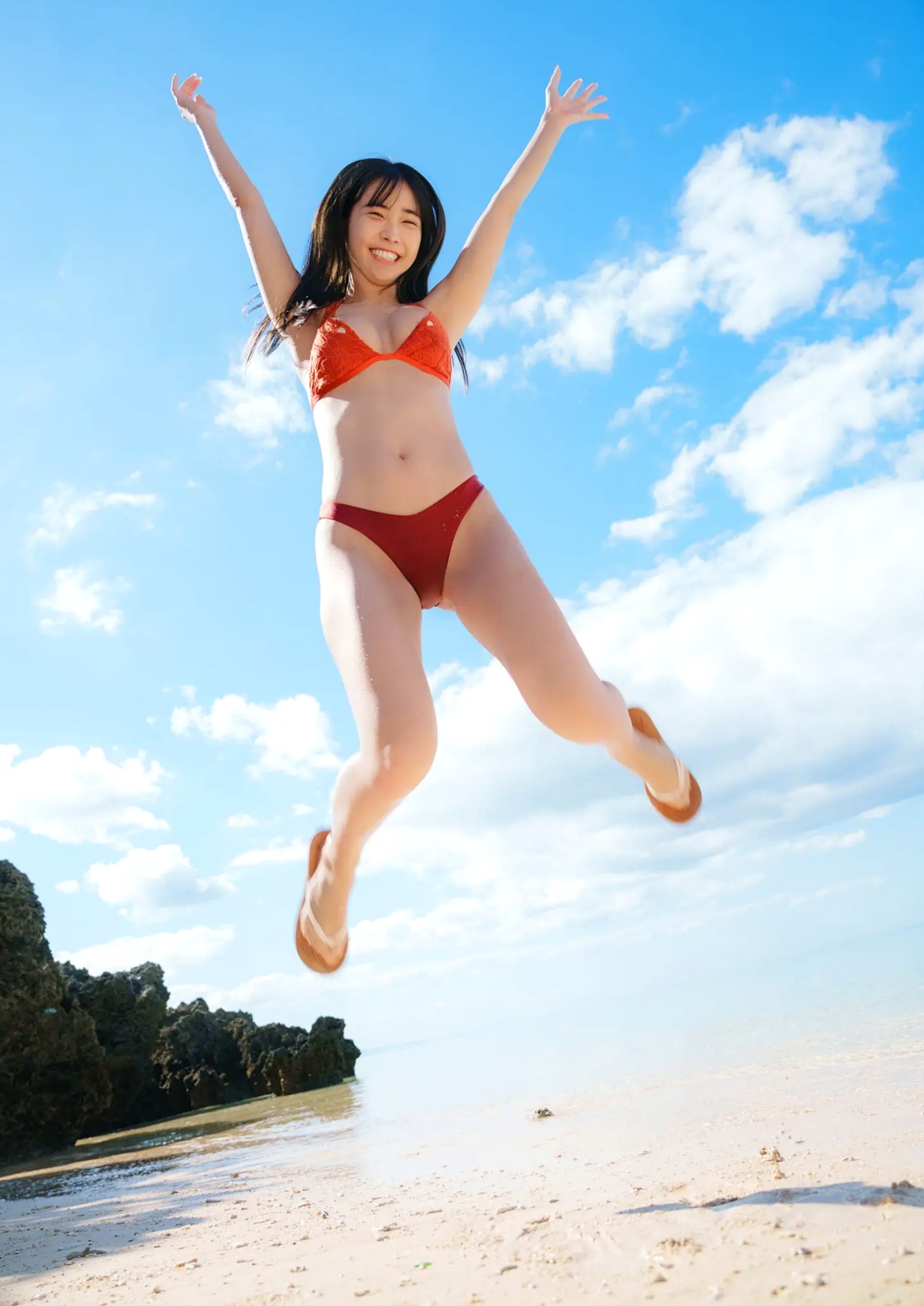 天羽希純《もっと見せたい》阳光沙滩比基尼与大尺度室内唯美写真