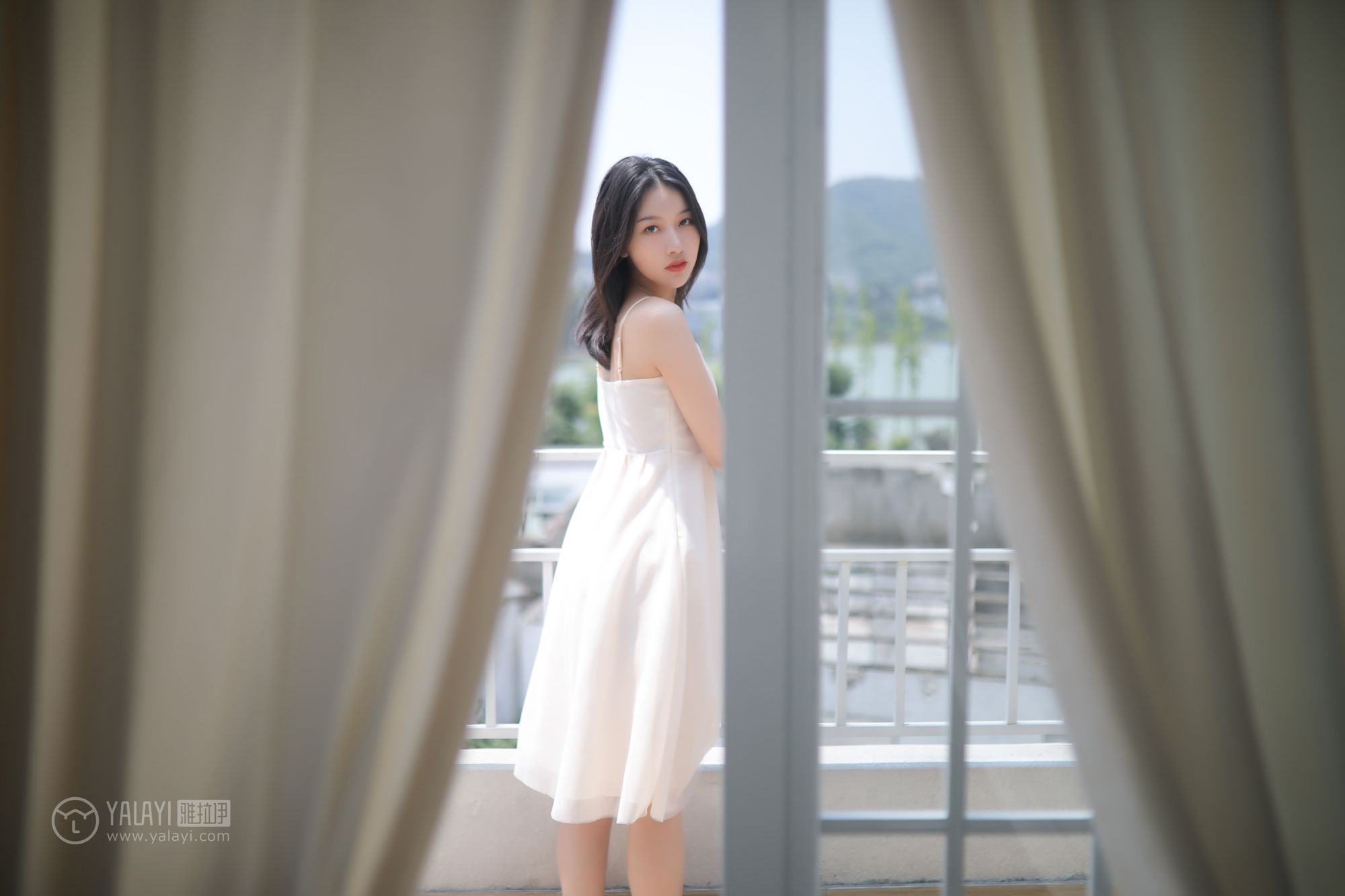 [YALAYI雅拉伊]高清写真图 2019.06.16 Vol.310 听风 白璐