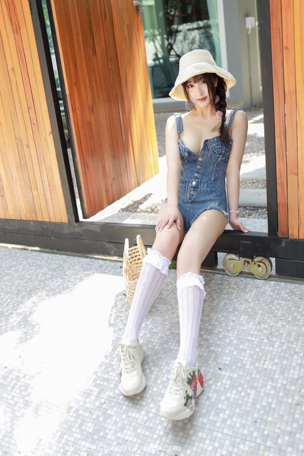 [MFStar]高清写真图 2019.11.11 VOL.228 Betty林子欣