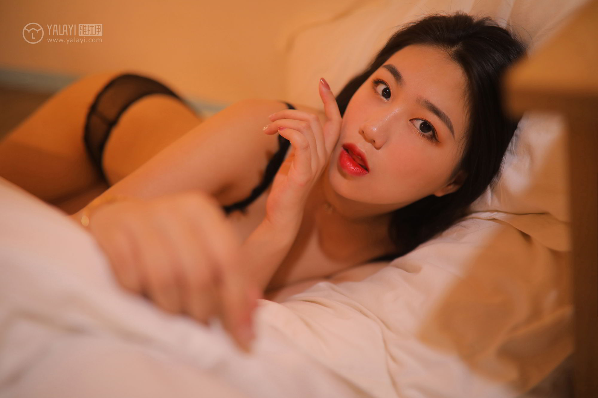 [YALAYI雅拉伊]高清写真图 2019.07.01 No.325 夜半私语 婼茹