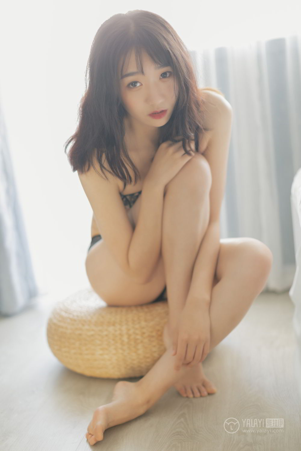 [YALAYI雅拉伊]高清写真图 2019.06.24 No.318 午后时光 念念