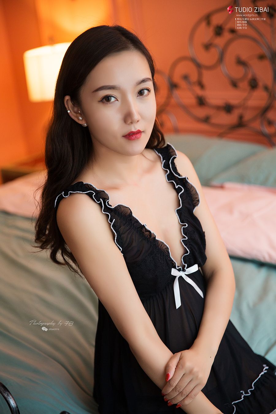 [TouTiao头条女神]高清写真图 2019-12-12 历久弥香 艾静香