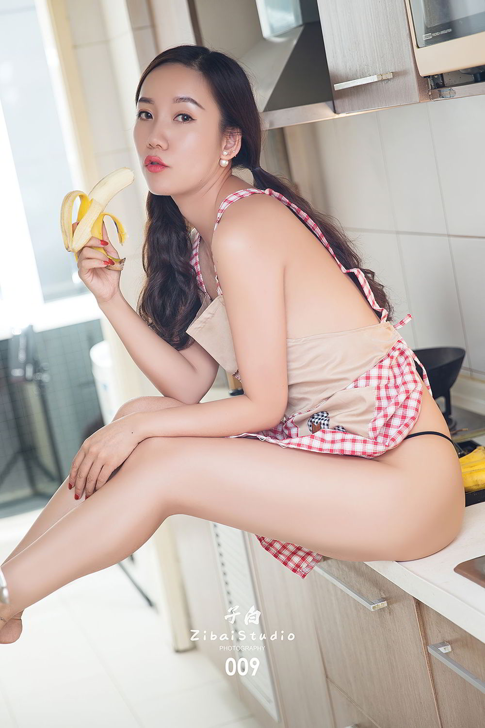 [TouTiao头条女神]高清写真图 蜜丝系列025期 欲望主妇 艾静香