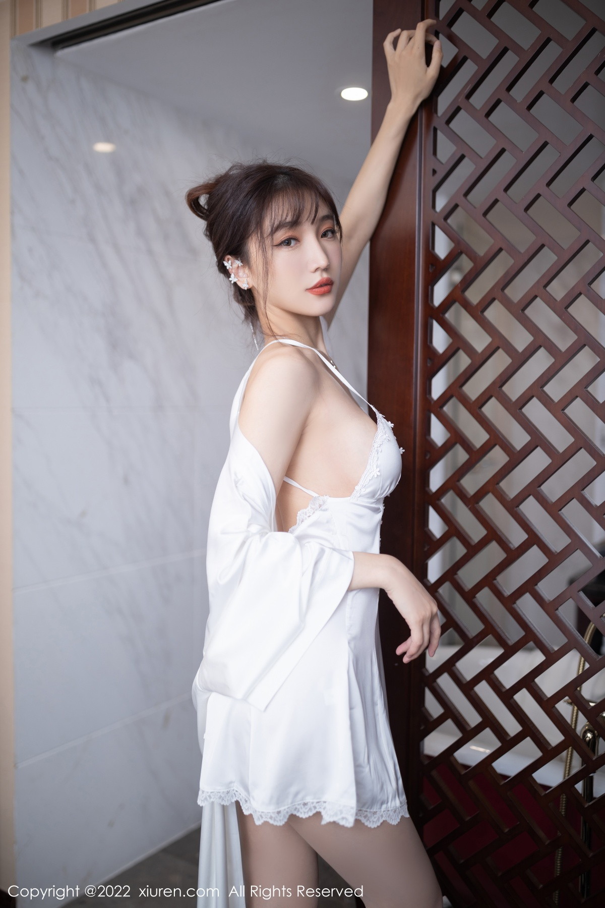 [XiuRen]高清写真图 2022.12.08 No.5973 陆萱萱 丝袜美腿