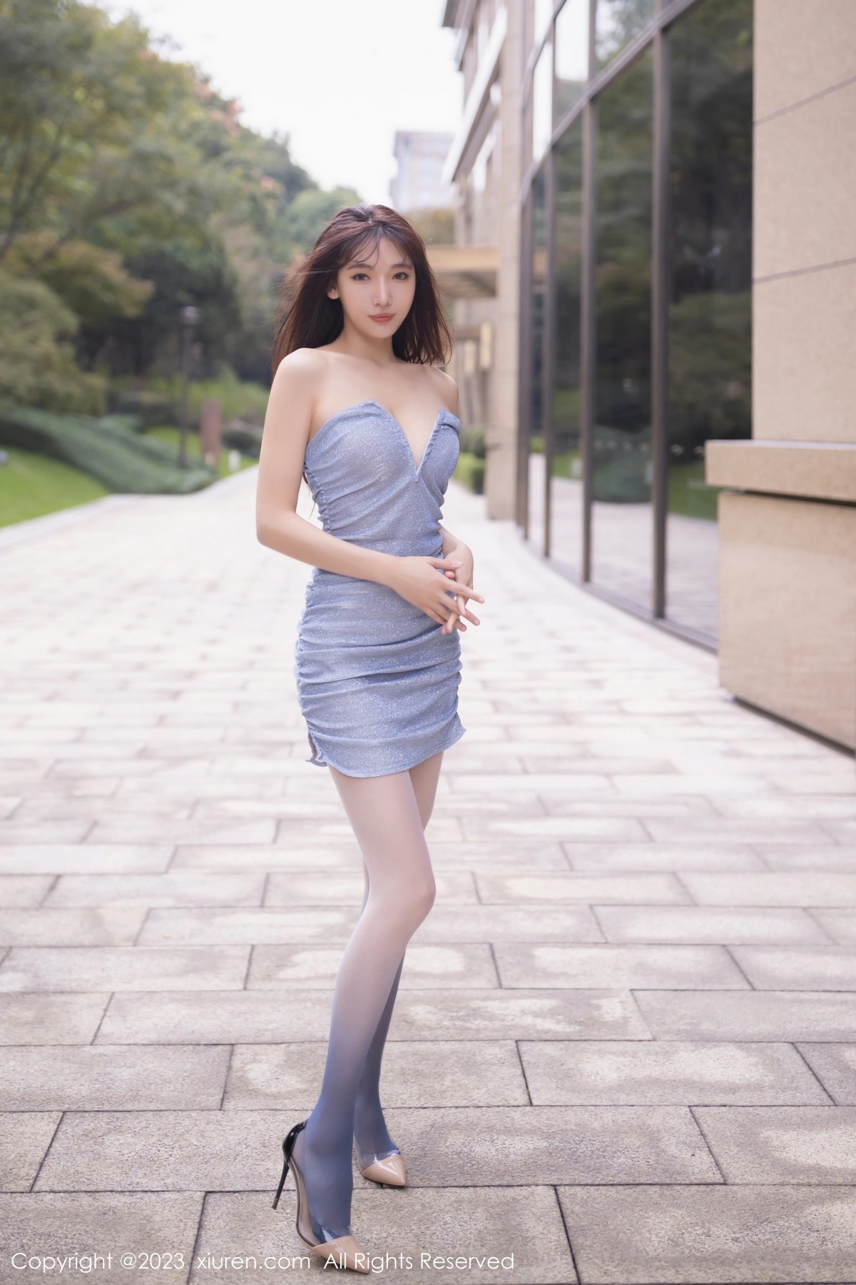 [XiuRen]高清写真图 2023.04.06 No.6531 陆萱萱 丝袜美腿